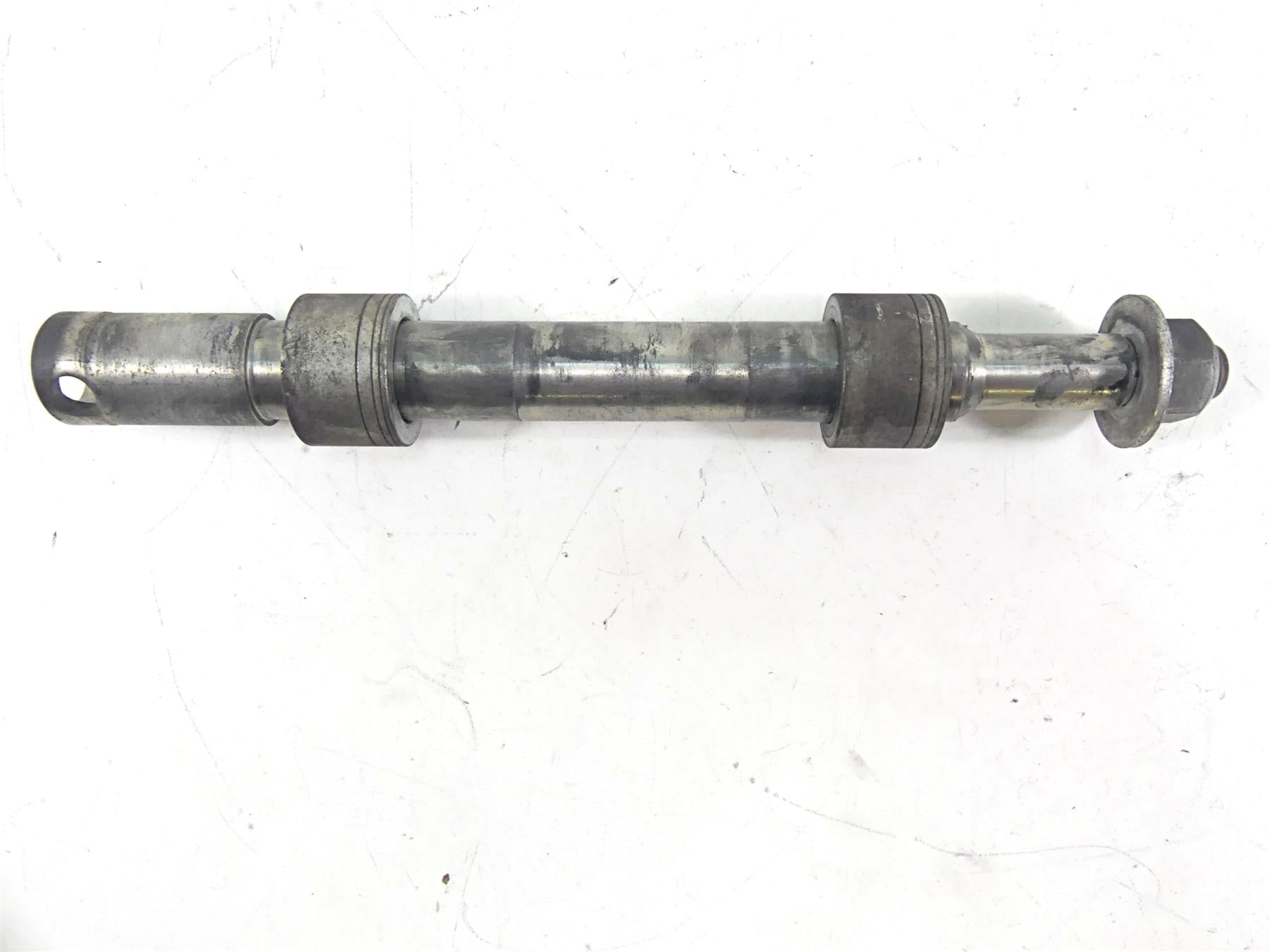 2013 Harley VRSCF Muscle Vrod Front Axle Wheel Spindle 25mm 41628-08