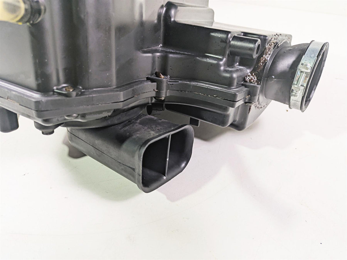 2013 Triumph Bonneville Air Box Cleaner Breather Filter T2209357 T2209356 {{ shop.shopifyCountryName }} - Mototech271