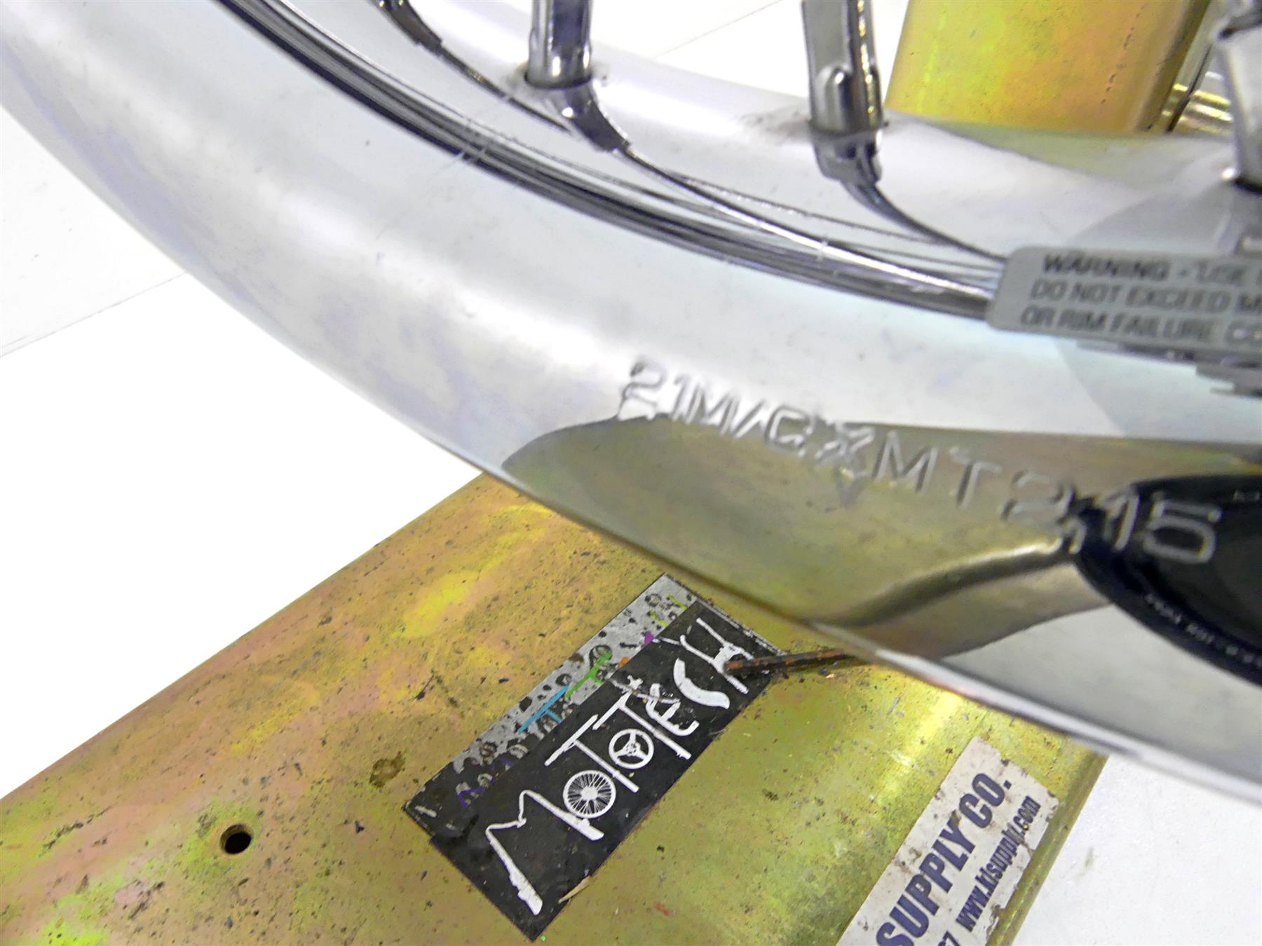 2005 Harley Sportster XL1200 C Straight 21x2.15 Front Wheel Spoke 43557-05A {{ shop.shopifyCountryName }} - Mototech271