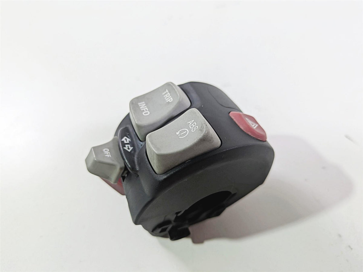 2018 BMW R nineT Urban GS K33 Left Hand Abs Asc Control Switch 61318549997 {{ shop.shopifyCountryName }} - Mototech271