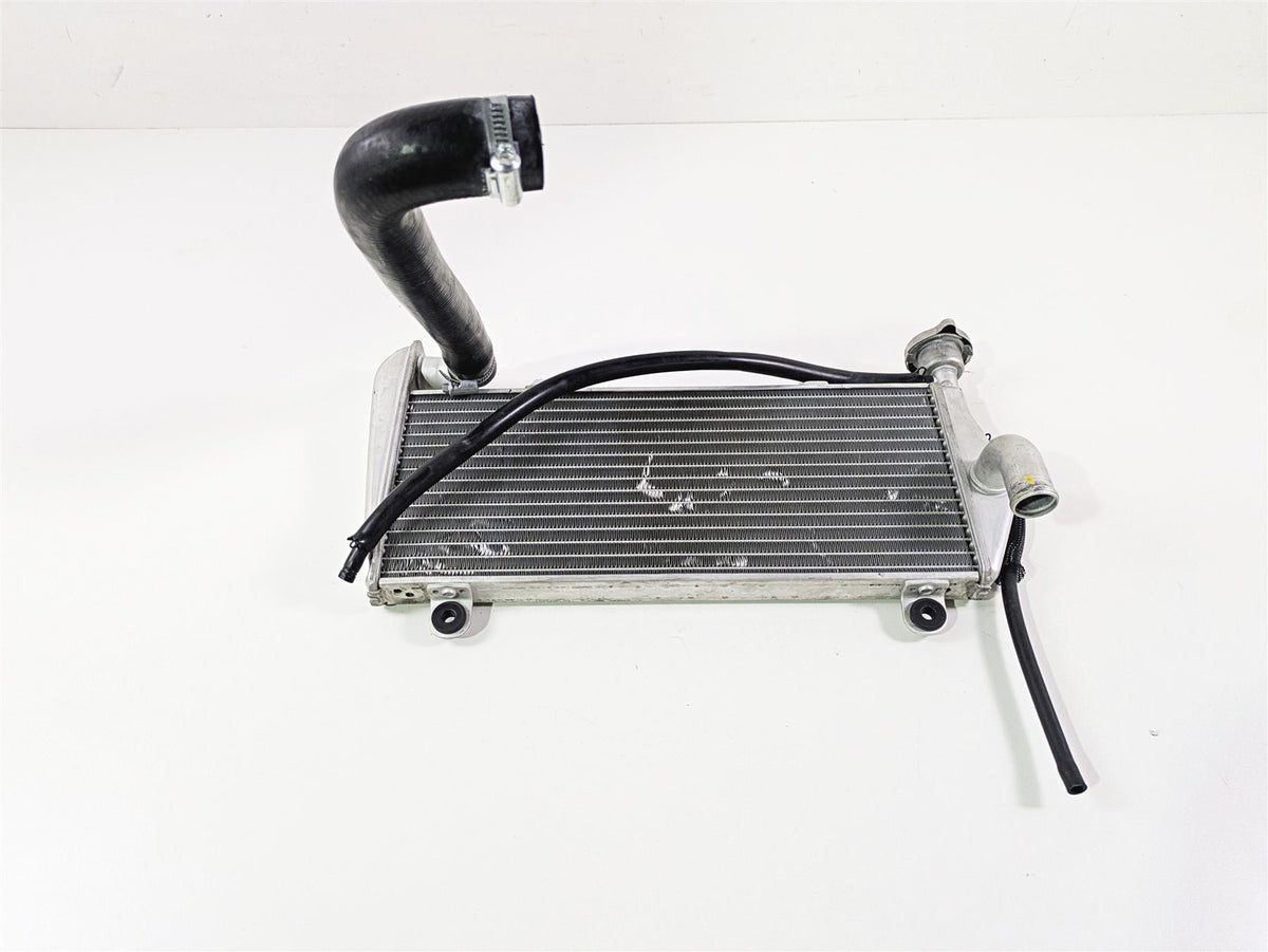 2022 Ducati Streetfighter V2 Upper Coolant Radiator 54841211A {{ shop.shopifyCountryName }} - Mototech271