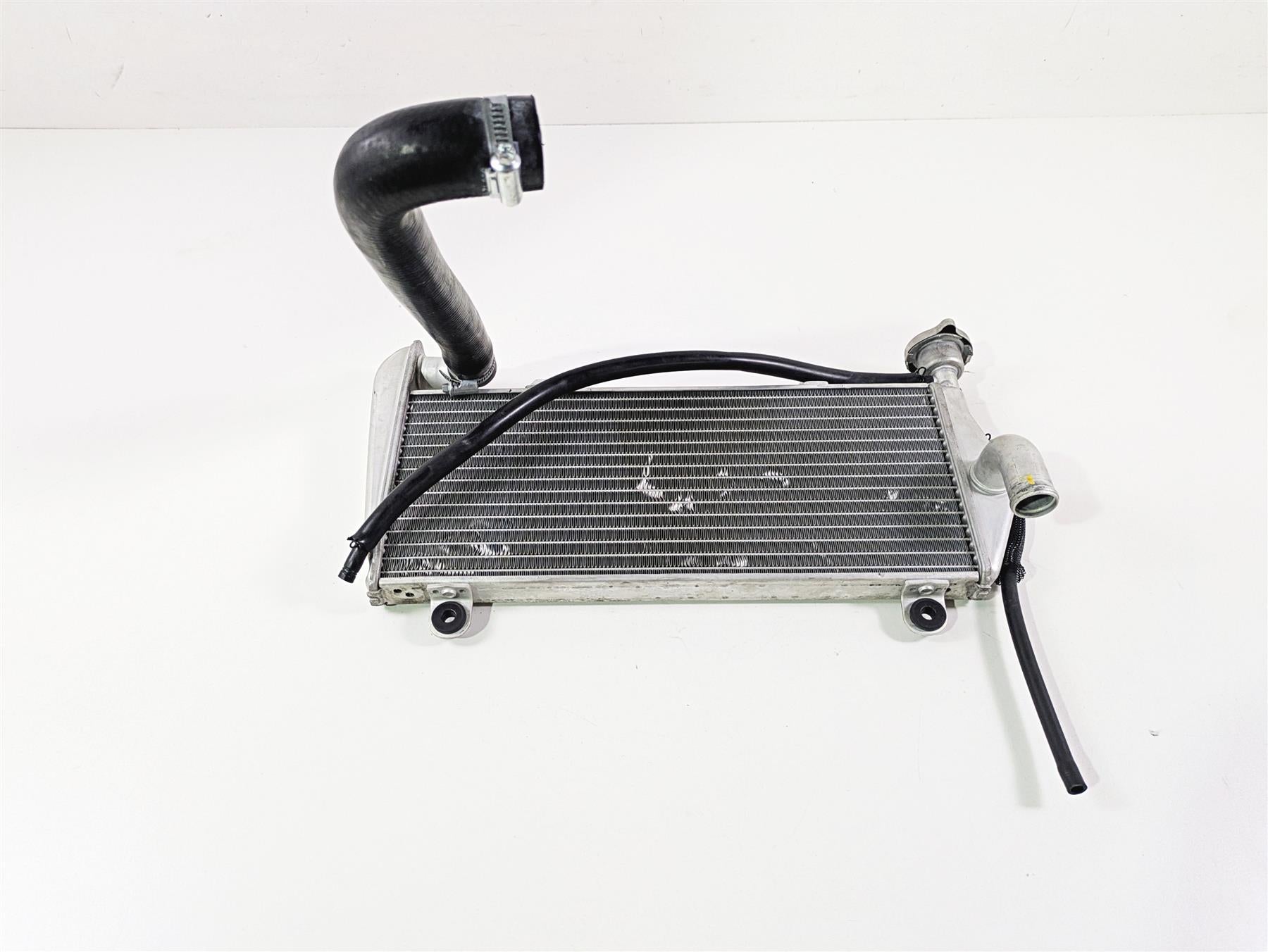 2022 Ducati Streetfighter V2 Upper Coolant Radiator 54841211A {{ shop.shopifyCountryName }} - Mototech271