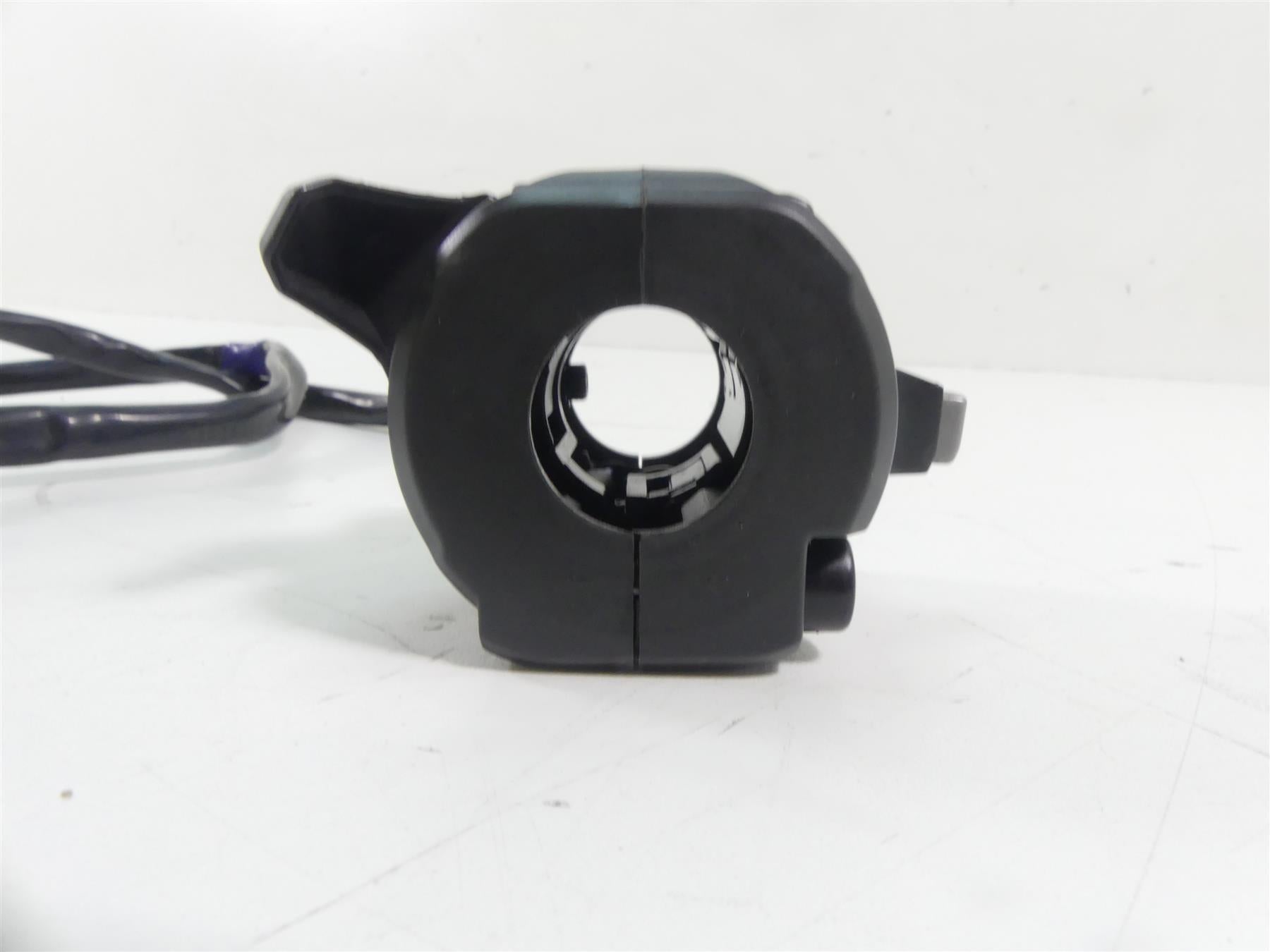 2015 Ducati Diavel Carbon Red Left Hand Blinker Control Switch 65110161A {{ shop.shopifyCountryName }} - Mototech271