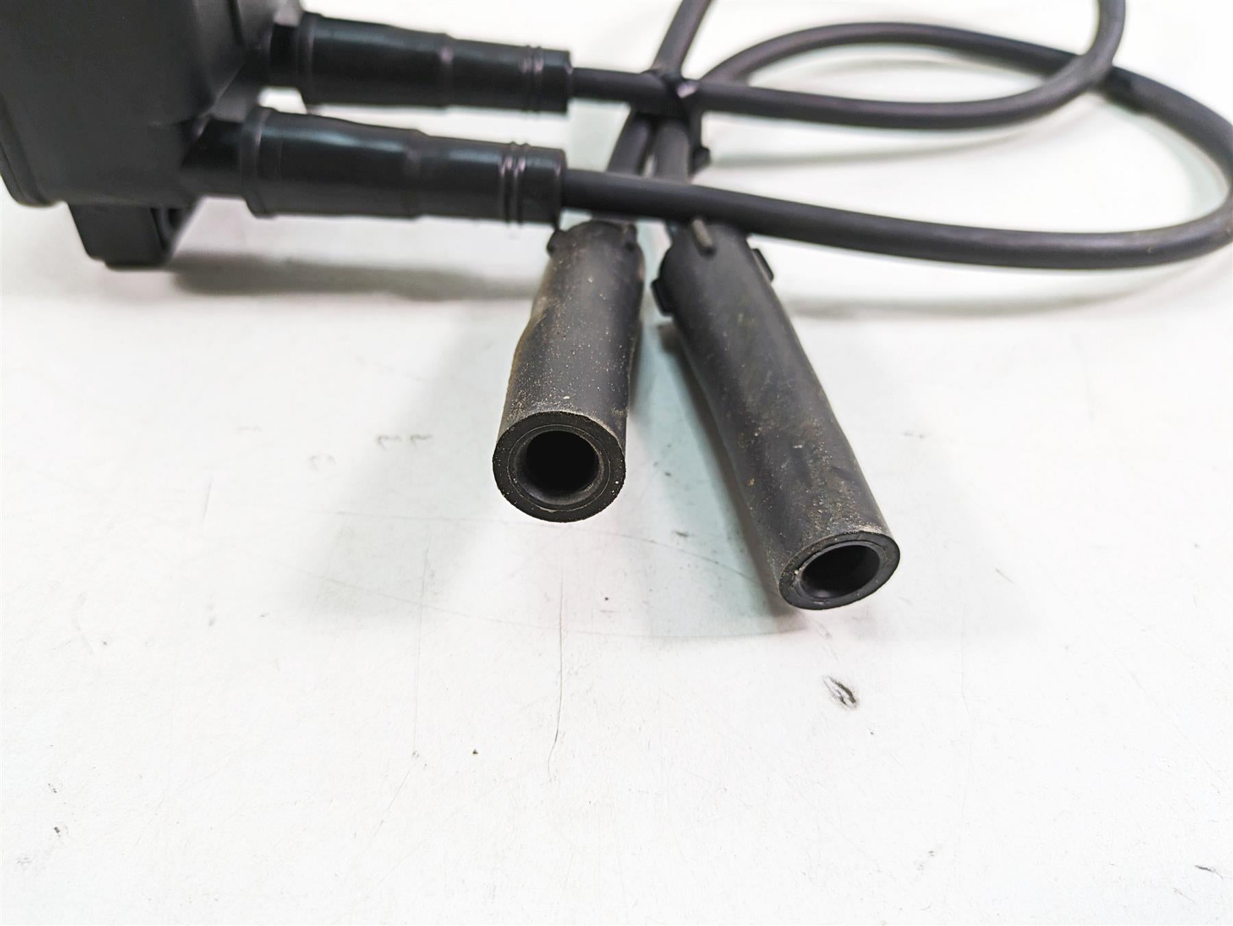 1999 Harley Touring FLHTC Electra Glide Ignition Coil Wire Plug Set 31639-99 {{ shop.shopifyCountryName }} - Mototech271