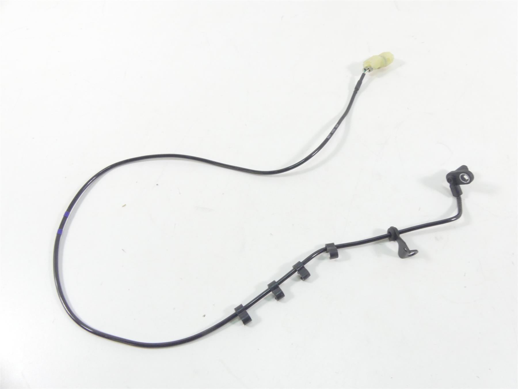 2020 Triumph Speed Triple RS 1050 Rear Abs Brake Wheel Speed Sensor T2021672 {{ shop.shopifyCountryName }} - Mototech271