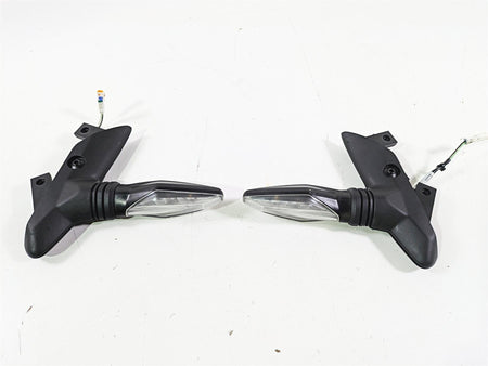 2023 Ducati Monster 937 SP Front Blinker Turn Signal Set 53010464B {{ shop.shopifyCountryName }} - Mototech271