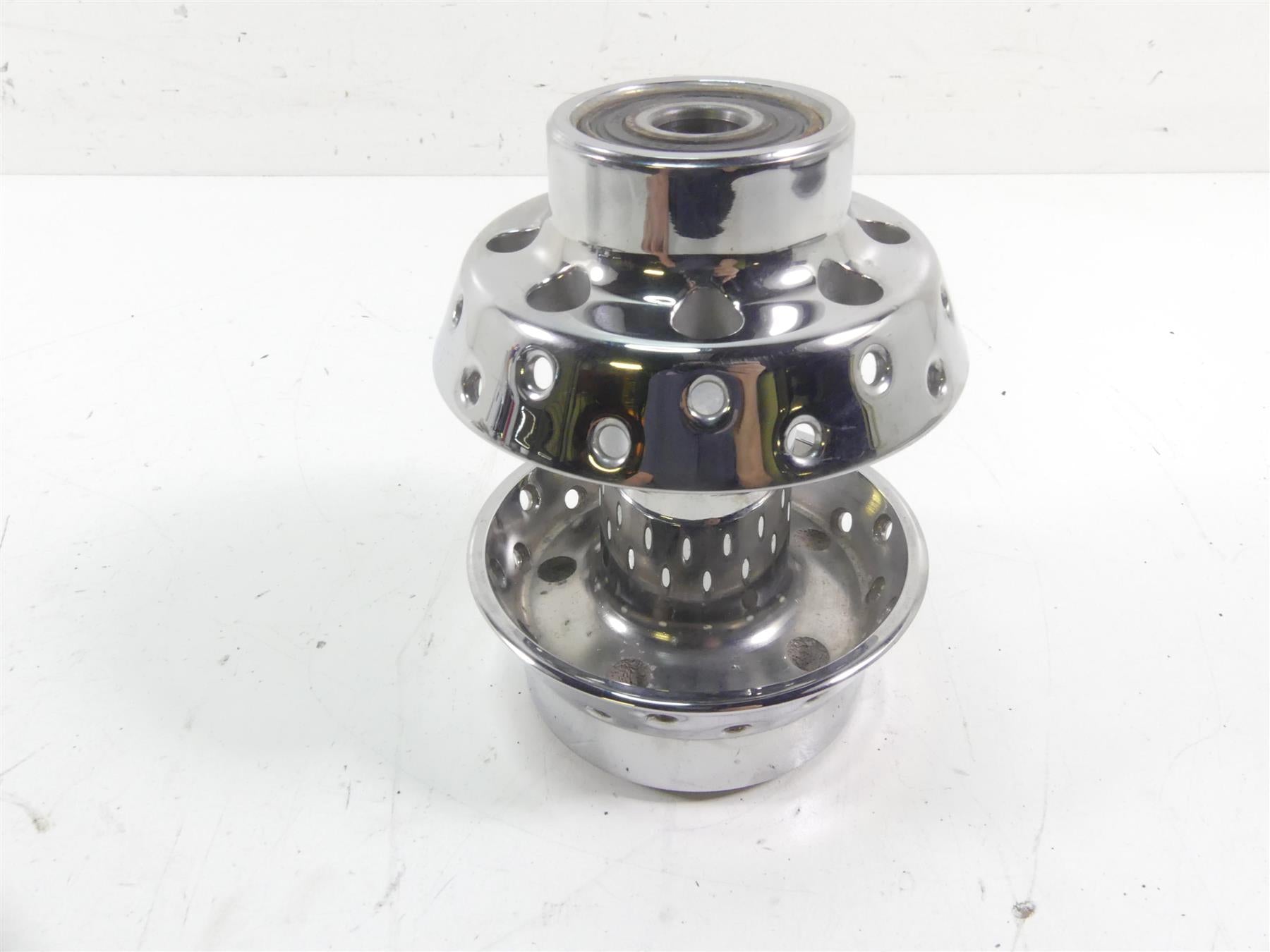 2004 Harley FXDWGI Dyna Wide Glide Front Chrome Spoke Wheel Hub 43671-05A | Mototech271