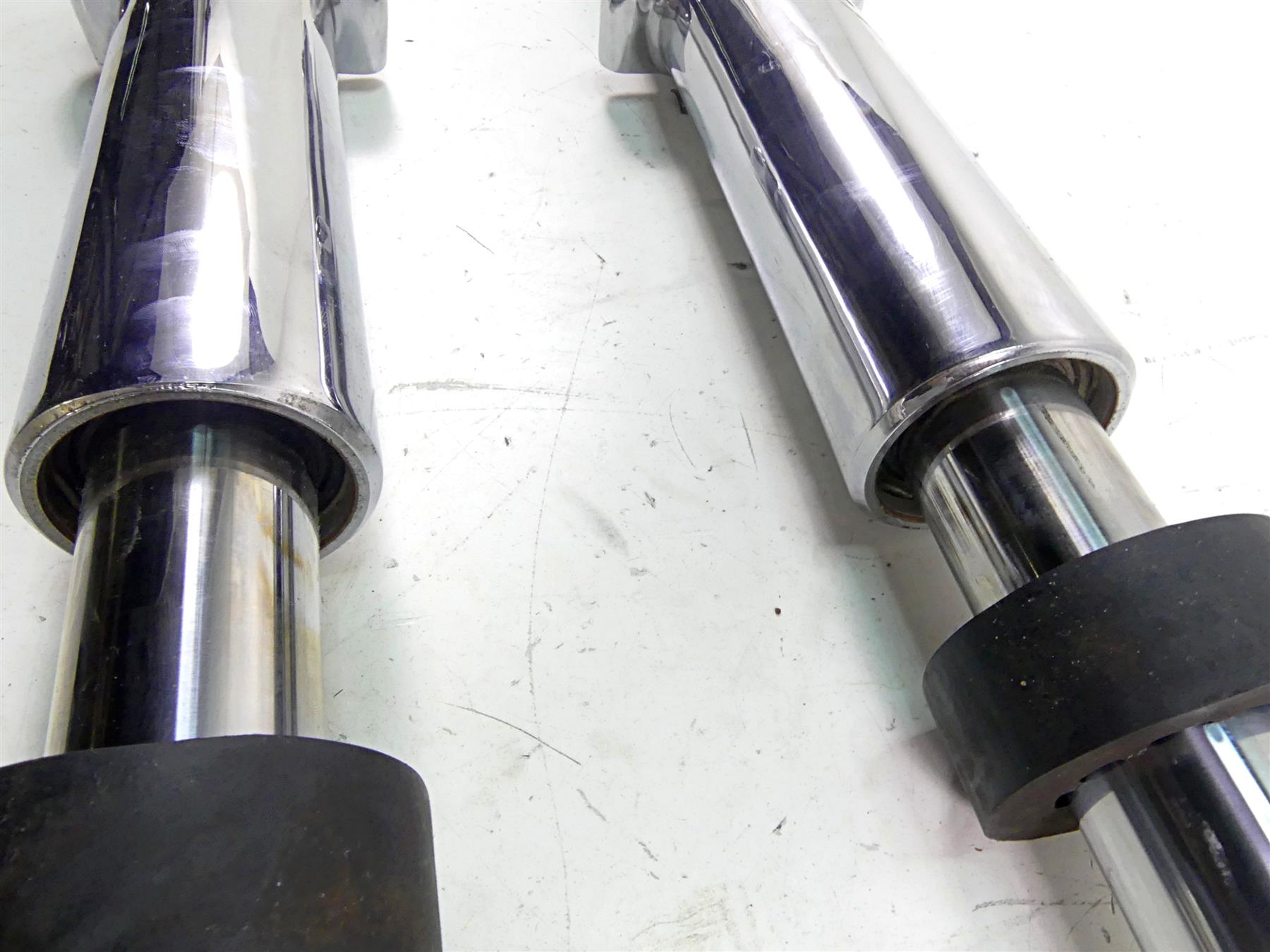 2006 Harley Touring FLHTCU SE E-Glide Straight Front Fork Leg Set -Read 46621-06 {{ shop.shopifyCountryName }} - Mototech271