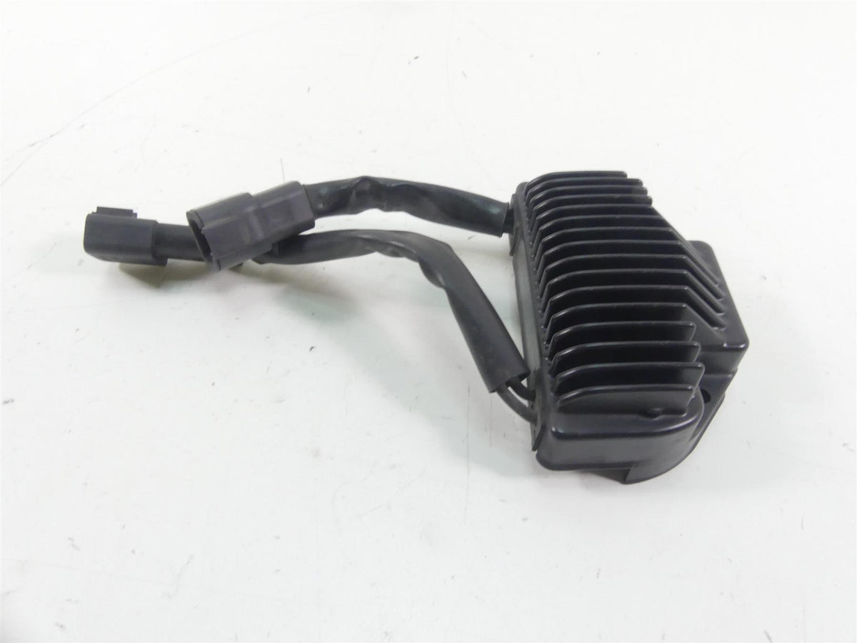 2005 Harley Dyna FXDLI Low Rider Rectifier Voltage Regulator 74631-04 {{ shop.shopifyCountryName }} - Mototech271