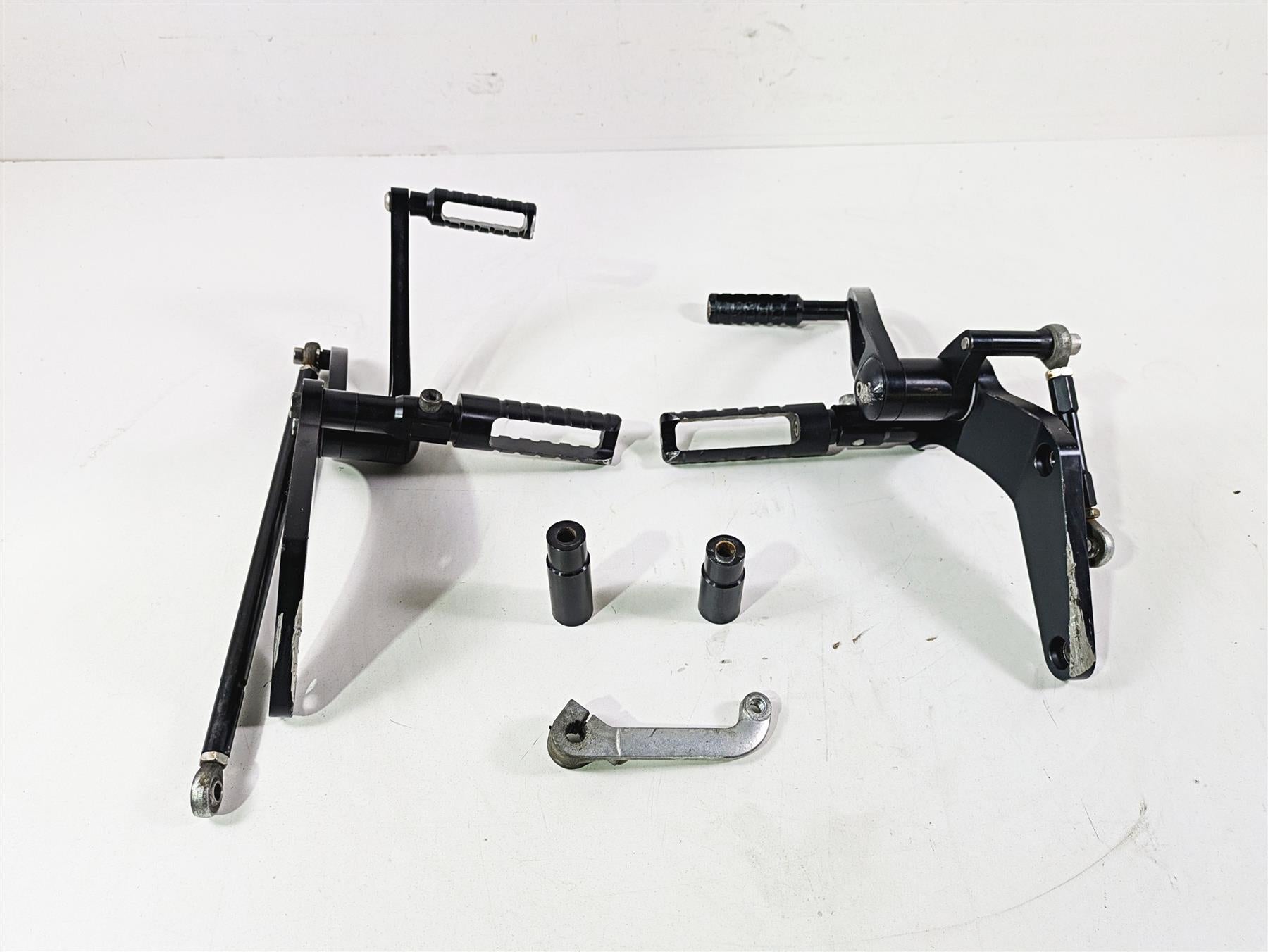 2021 Harley Softail FXST Standard Tarazon Fw Control Footrests - Read ?RSHD-SB18 {{ shop.shopifyCountryName }} - Mototech271