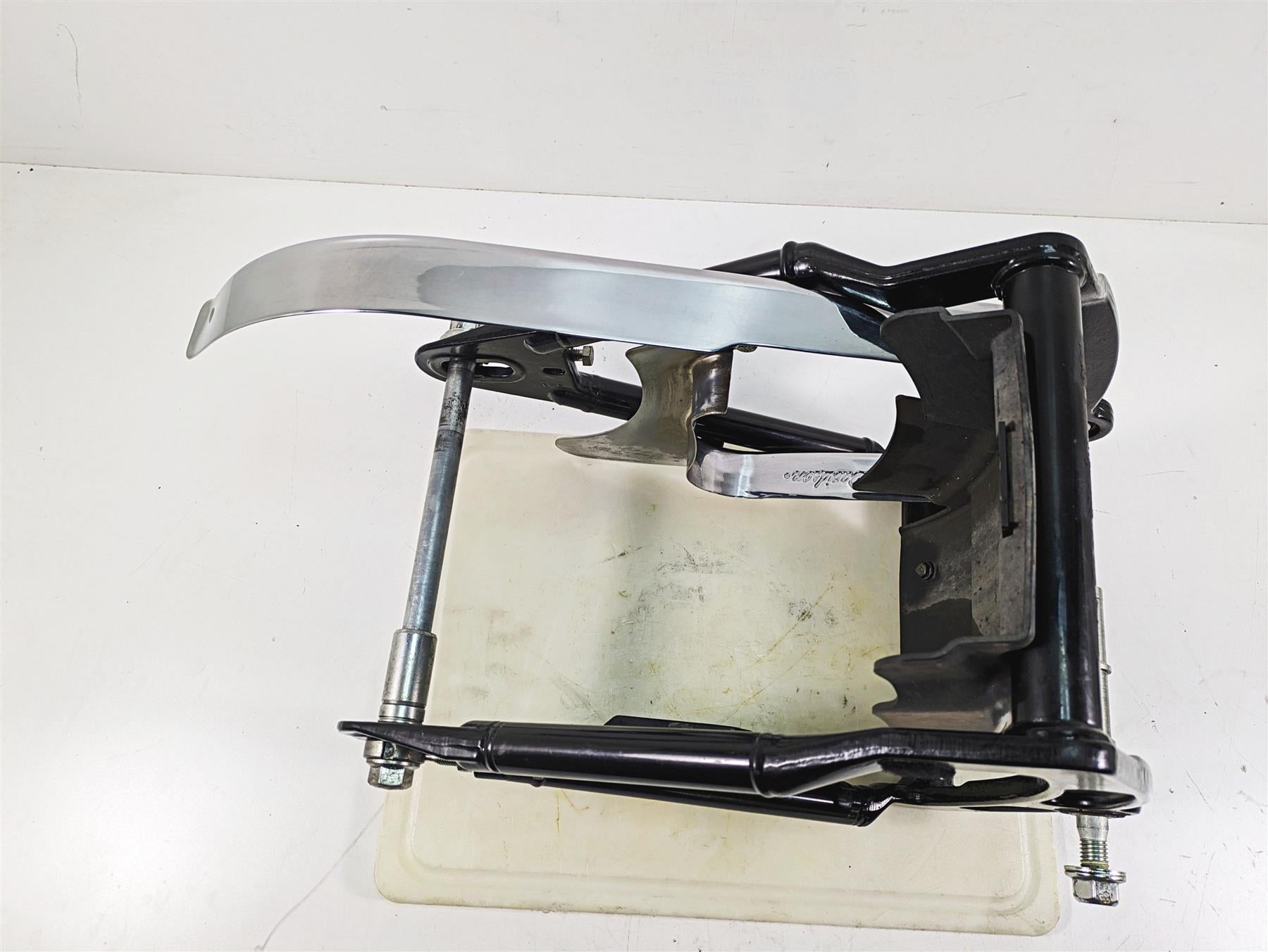 2000 Harley FXSTS Softail Springer Rear Swing Arm Swingarm + Guards 47573-00A {{ shop.shopifyCountryName }} - Mototech271