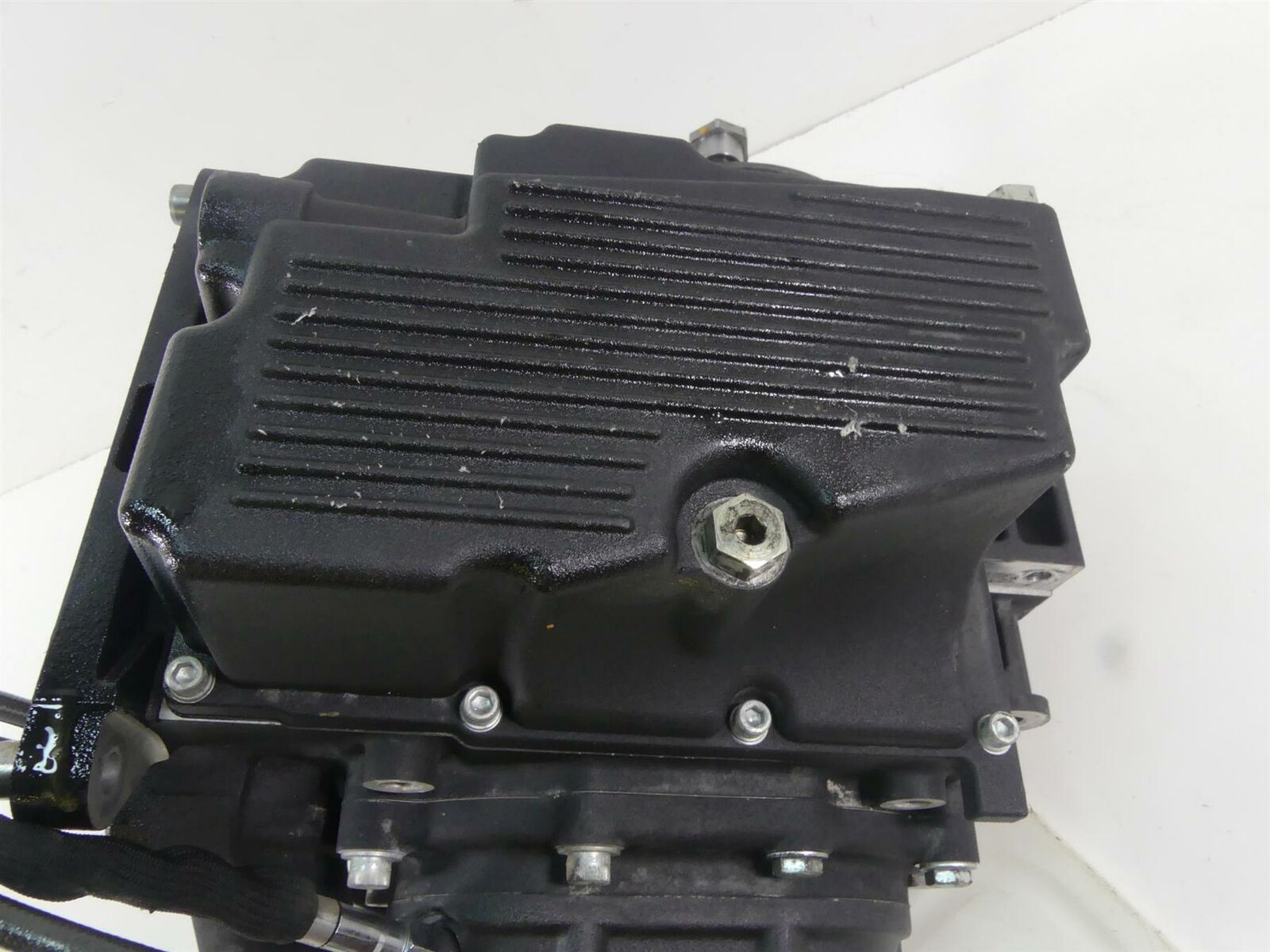 2017 Harley FXDLS Dyna Low Rider 6 Speed Transmission Gear Box Case 33083-10A {{ shop.shopifyCountryName }} - Mototech271