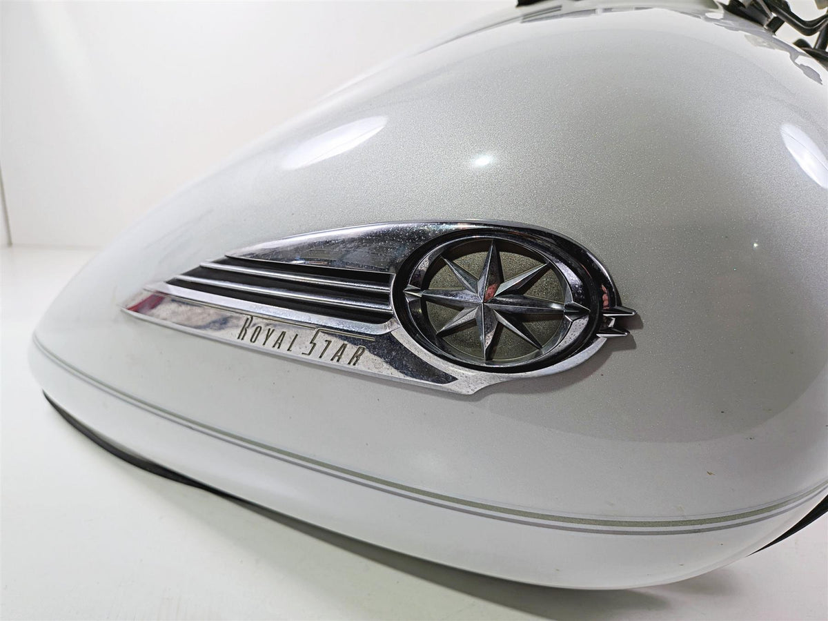 2006 Yamaha XVZ1300 Royal Star Fuel Gas Petrol Tank White 1D6-Y2410-10-05 {{ shop.shopifyCountryName }} - Mototech271