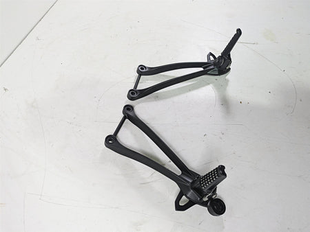2020 Kawasaki ZX6R Ninja Passenger Footpeg Foot Peg Set 35063-0444-18R {{ shop.shopifyCountryName }} - Mototech271