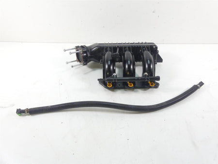 2017 Yamaha Waverunner VX 1050 CS Intake Manifold & Injectors 6EY-13641-00-00 {{ shop.shopifyCountryName }} - Mototech271