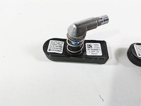 2017 Harley Touring FLHTKSE CVO E-Glide Tire Pressure Sensor Set -Read 32700052A {{ shop.shopifyCountryName }} - Mototech271