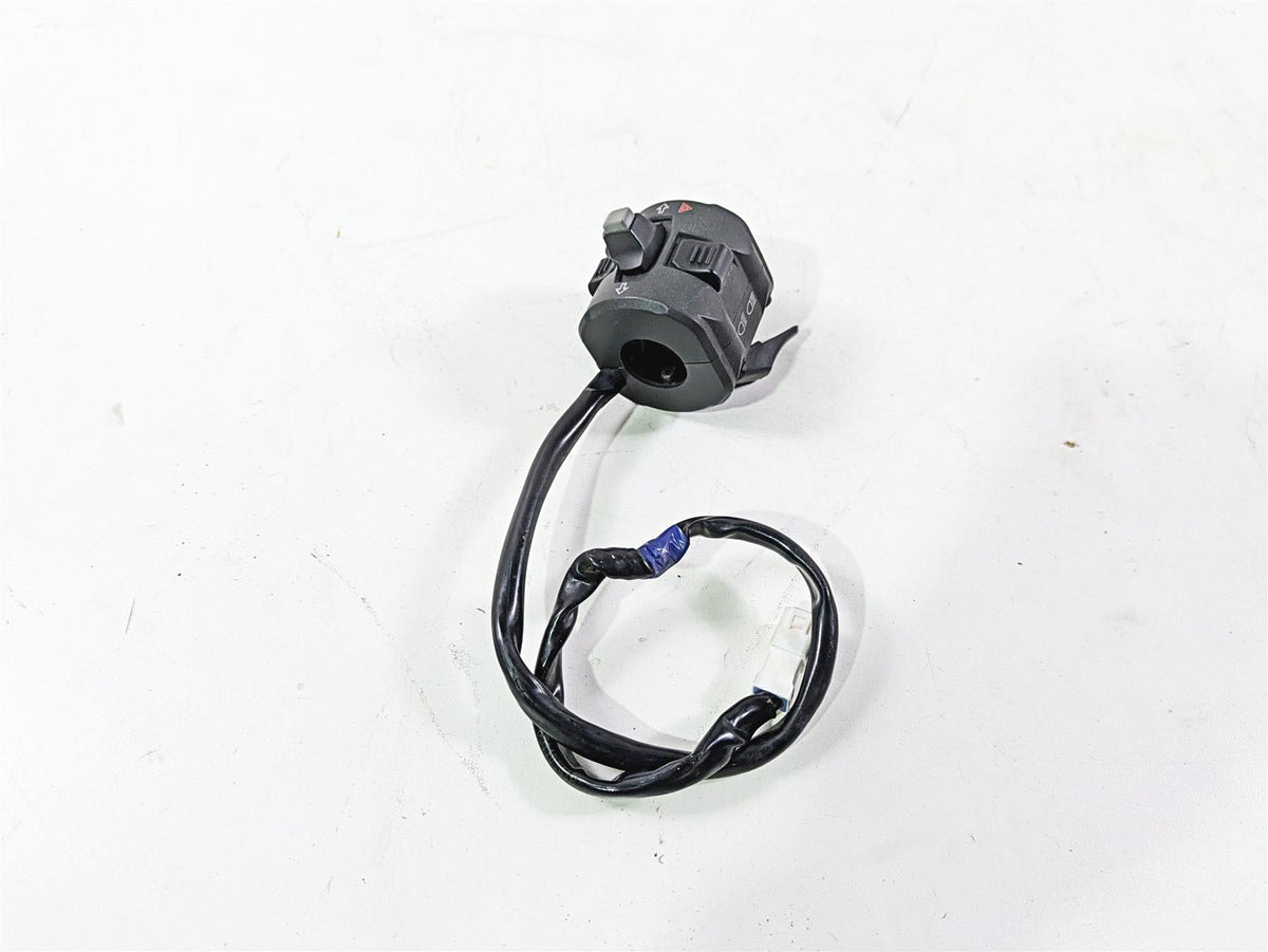 2013 Ducati Hyperstrada 821 Left Hand Control Switch Light Horn 65110141A {{ shop.shopifyCountryName }} - Mototech271