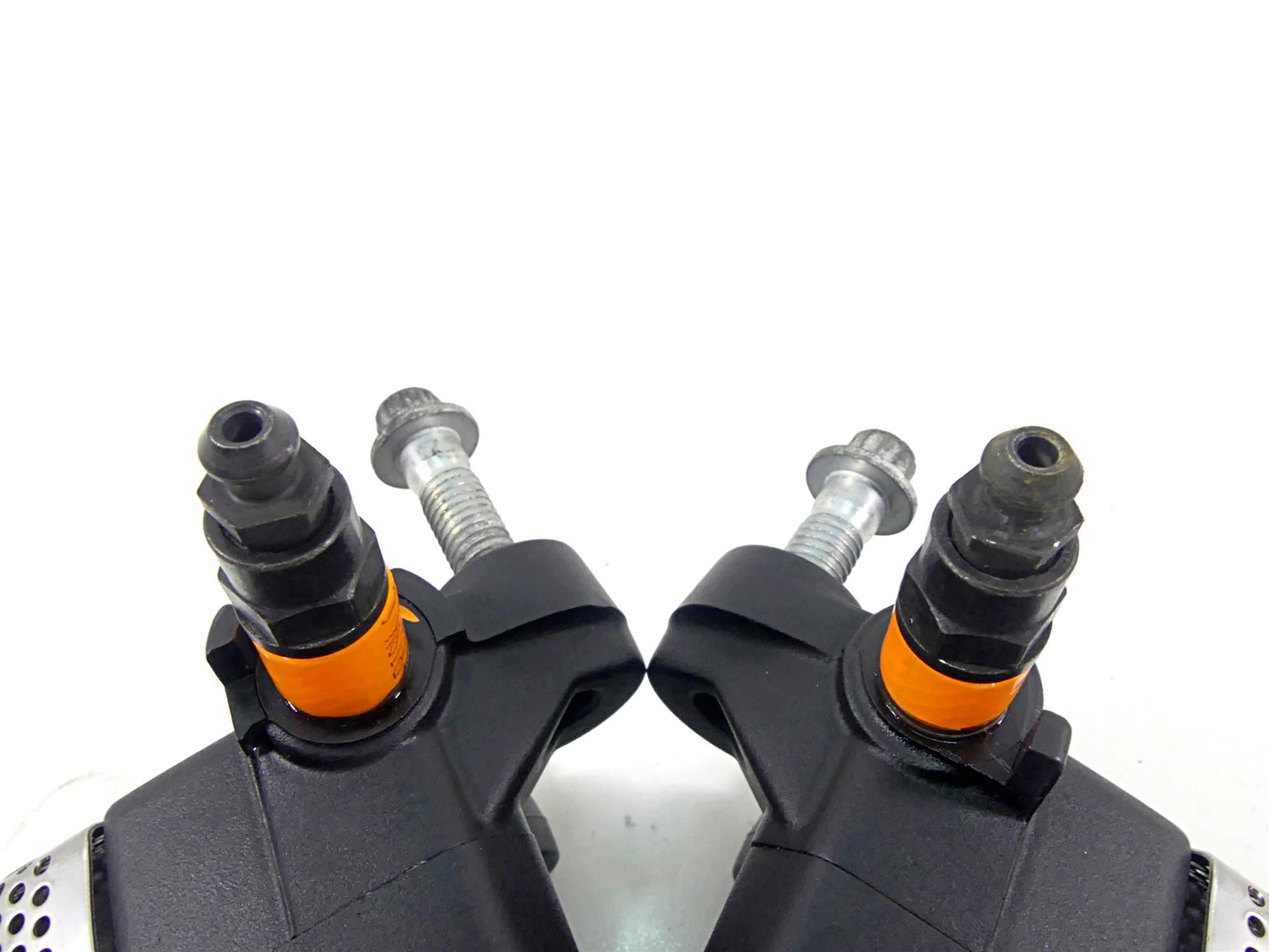 2015 Harley VRSCF Muscle V-Rod Nice Front Brake Caliper Set 44731-08 44732-08 {{ shop.shopifyCountryName }} - Mototech271
