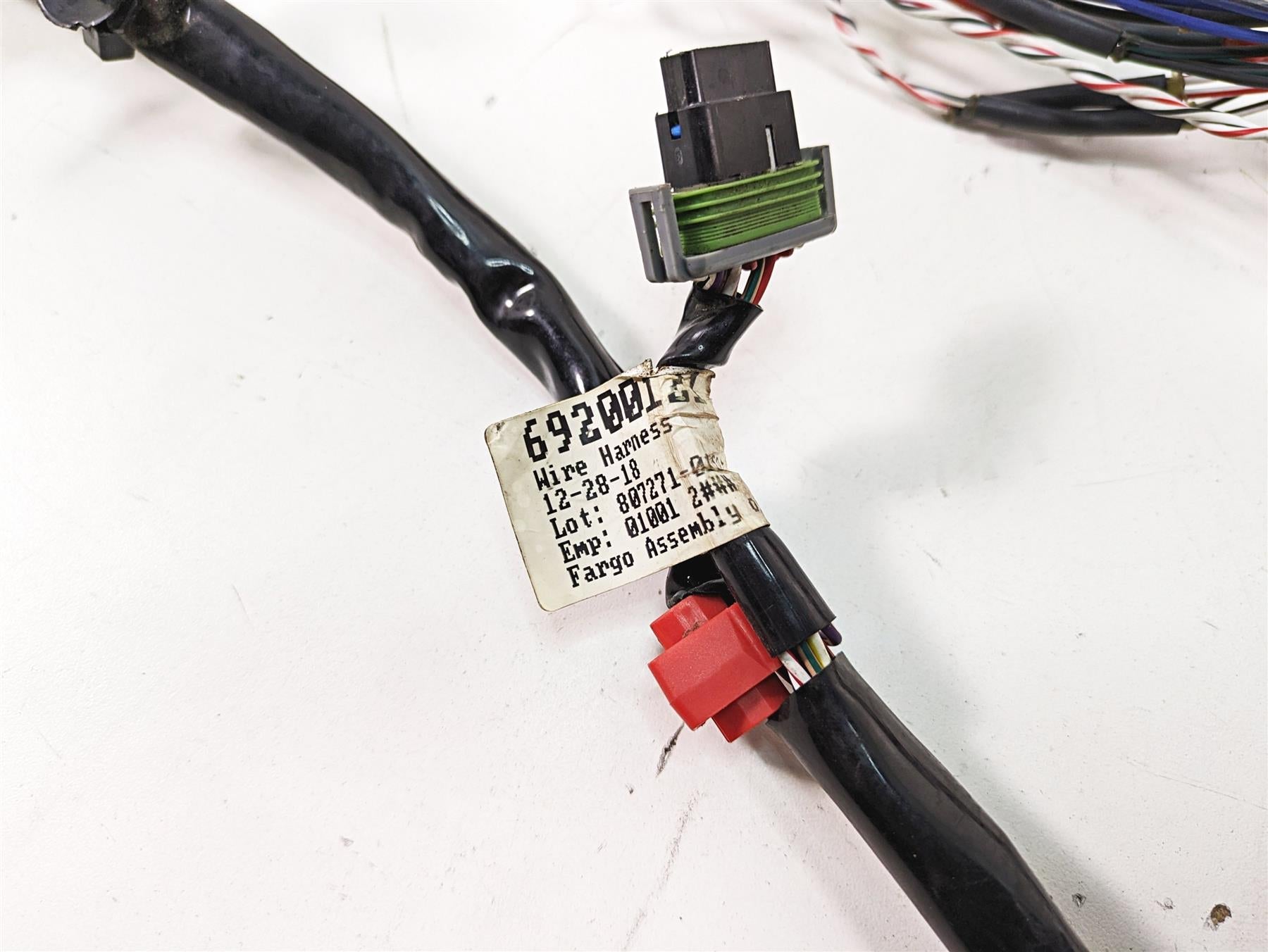2019 Harley Touring FLHX Street Glide Front Wiring Harness -Read 69200121A {{ shop.shopifyCountryName }} - Mototech271