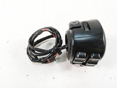 2018 Harley Touring FLHXSE CVO Street Glide Left Hand Control Switch 71500084B {{ shop.shopifyCountryName }} - Mototech271