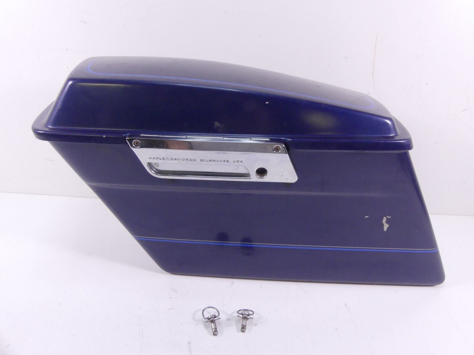 2000 Harley Touring FLHTCI Electra Glide Left Saddlebag Saddle Bag -Read 90752-9 {{ shop.shopifyCountryName }} - Mototech271