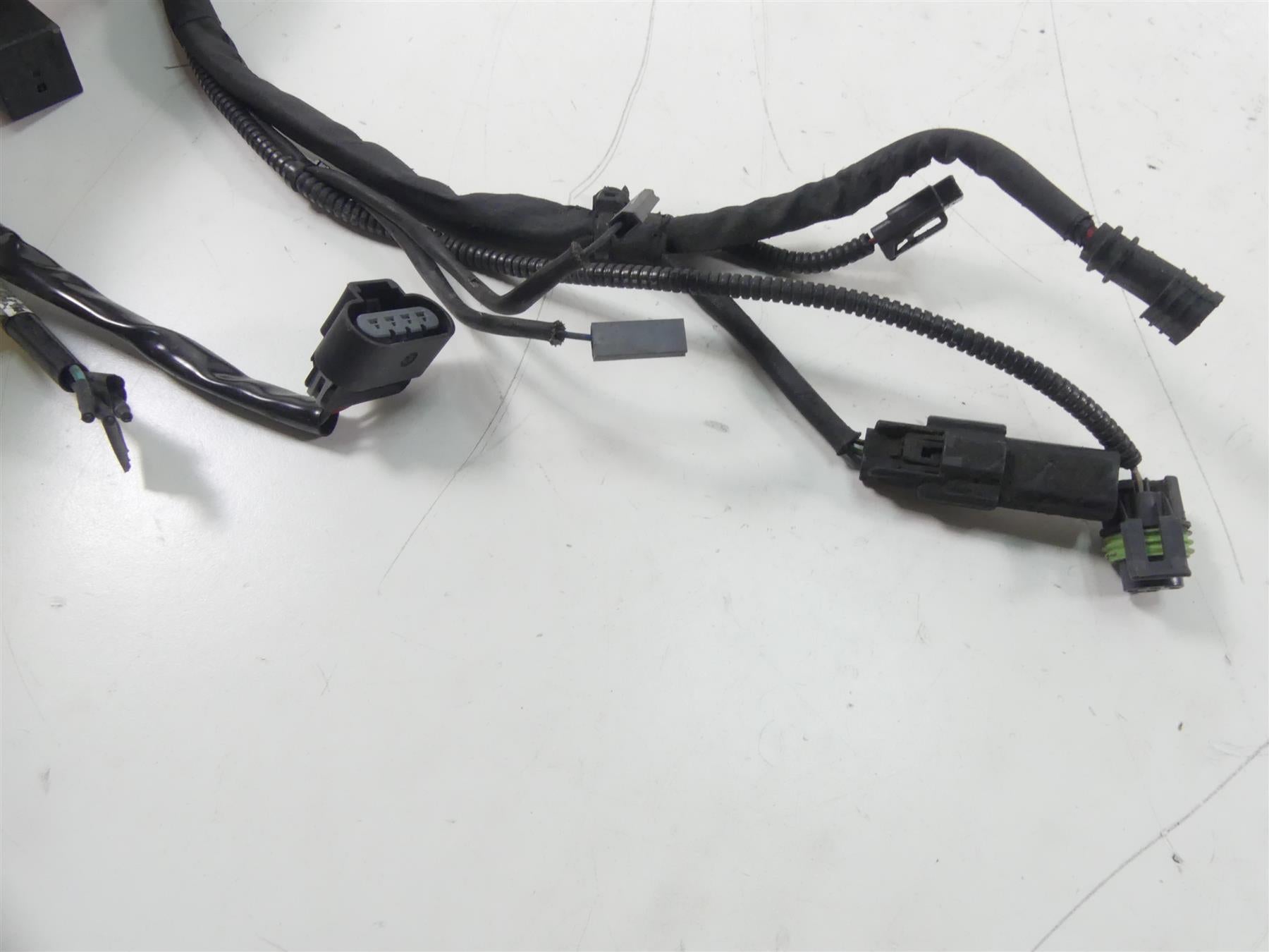 2016 Harley Touring FLTRX Road Glide Main Wiring Harness Loom - No Abs 69201321 {{ shop.shopifyCountryName }} - Mototech271