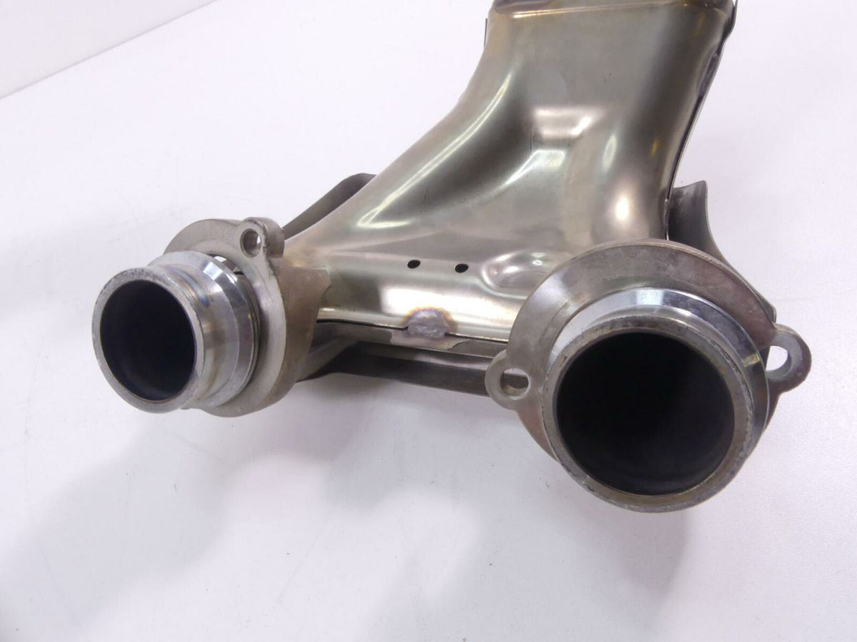 2019 Yamaha VMX17 V-Max 1700 Exhaust Chamber Header Manifold Pipe 2S3-14701-50-0 {{ shop.shopifyCountryName }} - Mototech271