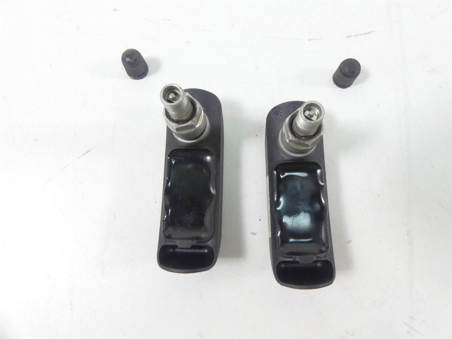 2016 BMW R1200GS K50 Rdc Sensor & Tire Pressure Sensor Set 65758546222 {{ shop.shopifyCountryName }} - Mototech271