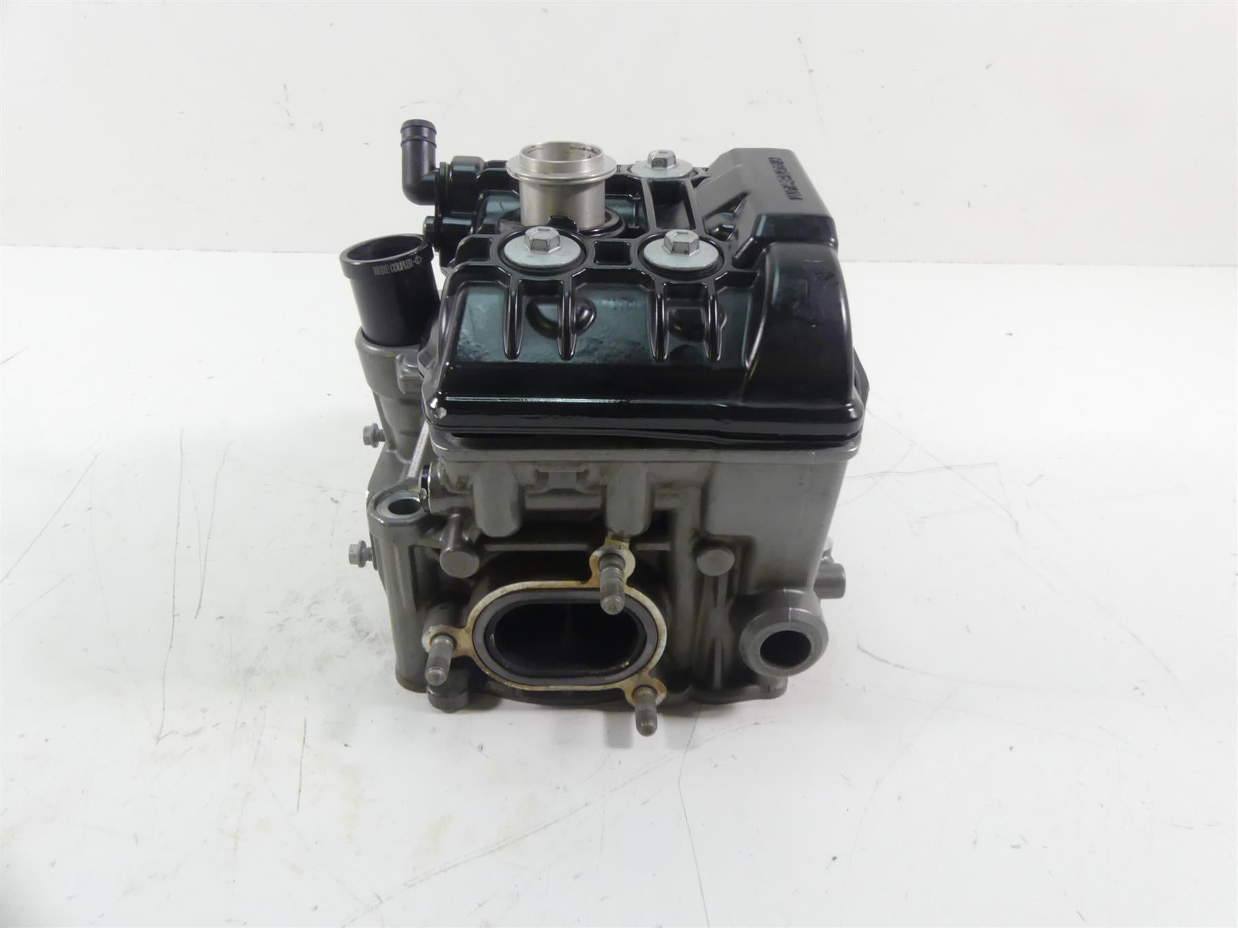 2015 KTM 1190 Adventure R Rear Cylinderhead Cylinder Head - Read 6133612010024 {{ shop.shopifyCountryName }} - Mototech271