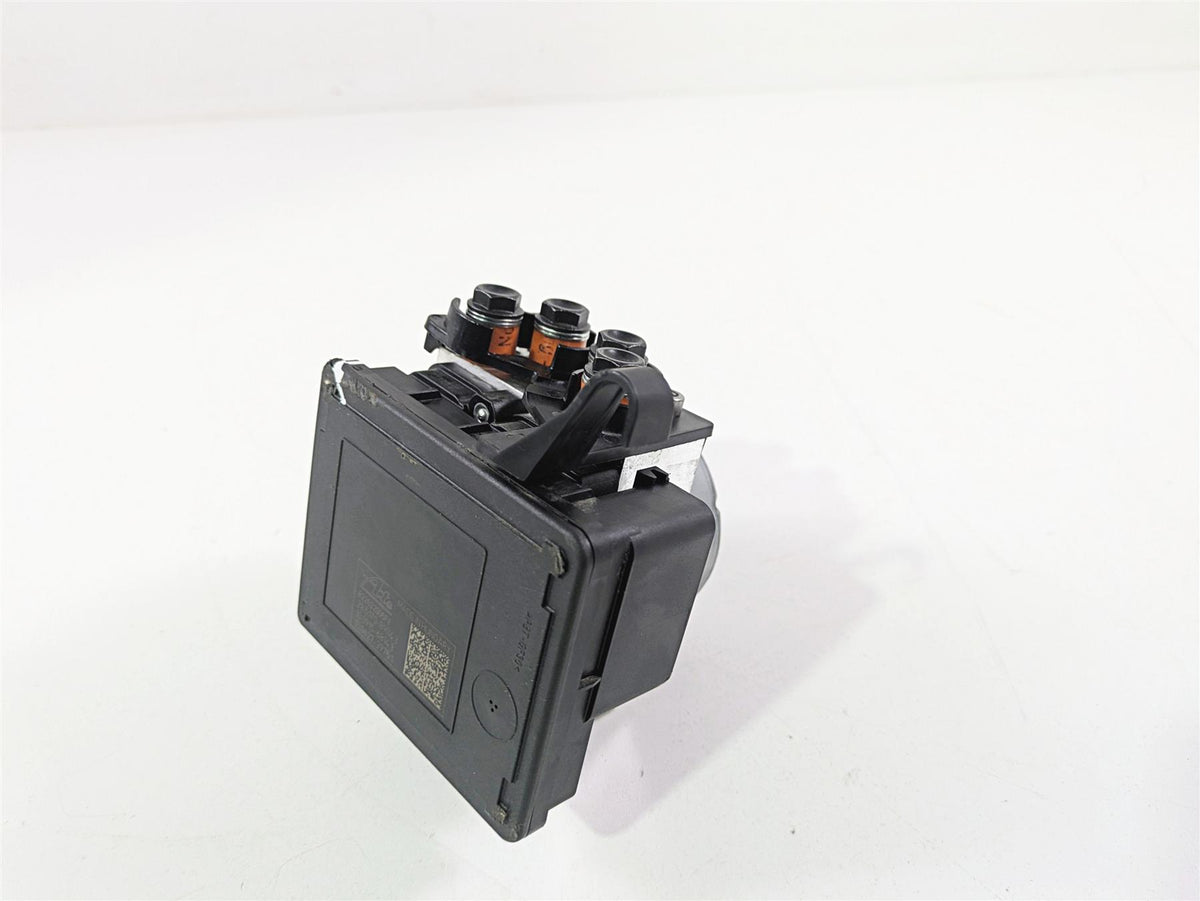 2024 Triumph Street Triple 765 R Abs Brake Pump Unit Module - Read T2029325 {{ shop.shopifyCountryName }} - Mototech271