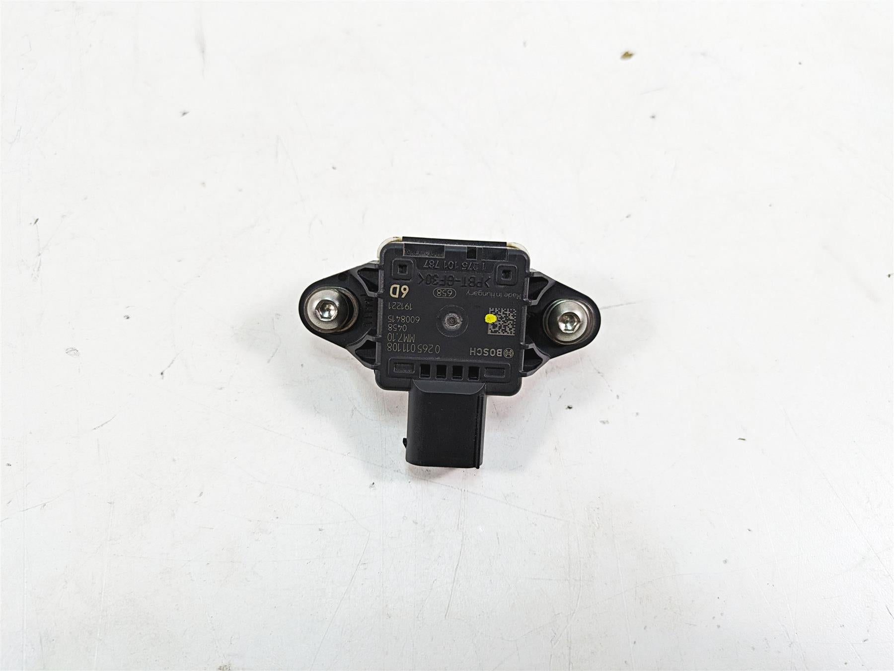 2020 Aprilia Tuono V4 Factory Bosch Lean Angle Fall Sensor 6008415 {{ shop.shopifyCountryName }} - Mototech271