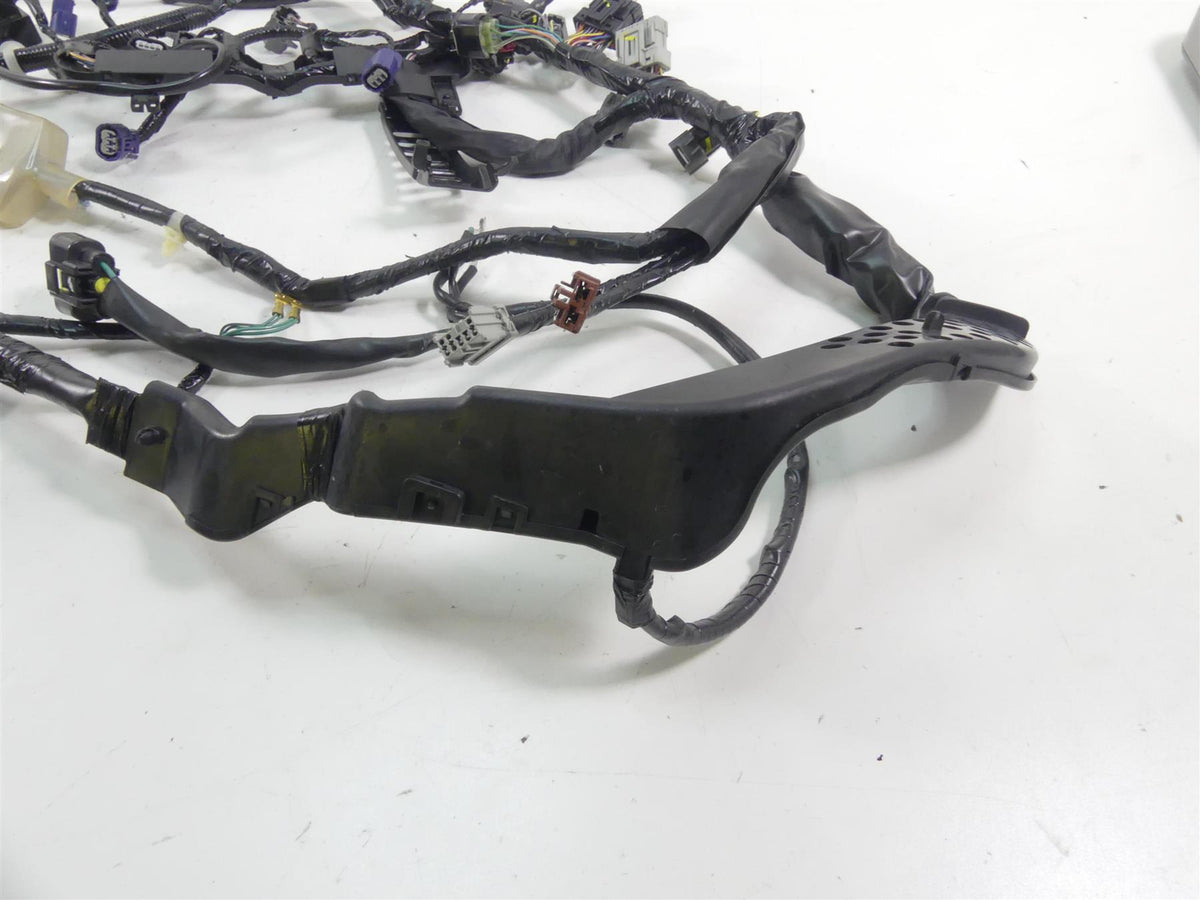2021 Honda CBR600RR Main Wiring Harness Loom - No Cuts 32100-MJC-L10 {{ shop.shopifyCountryName }} - Mototech271