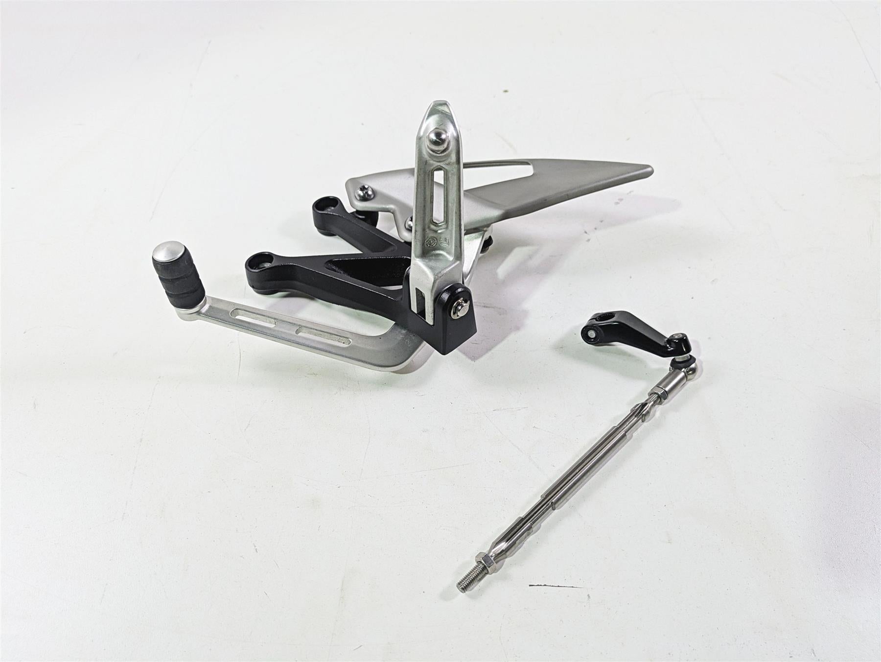 2024 Triumph Street Triple 765 R Left Rider Footpeg + Shifter & Links T2088025 {{ shop.shopifyCountryName }} - Mototech271