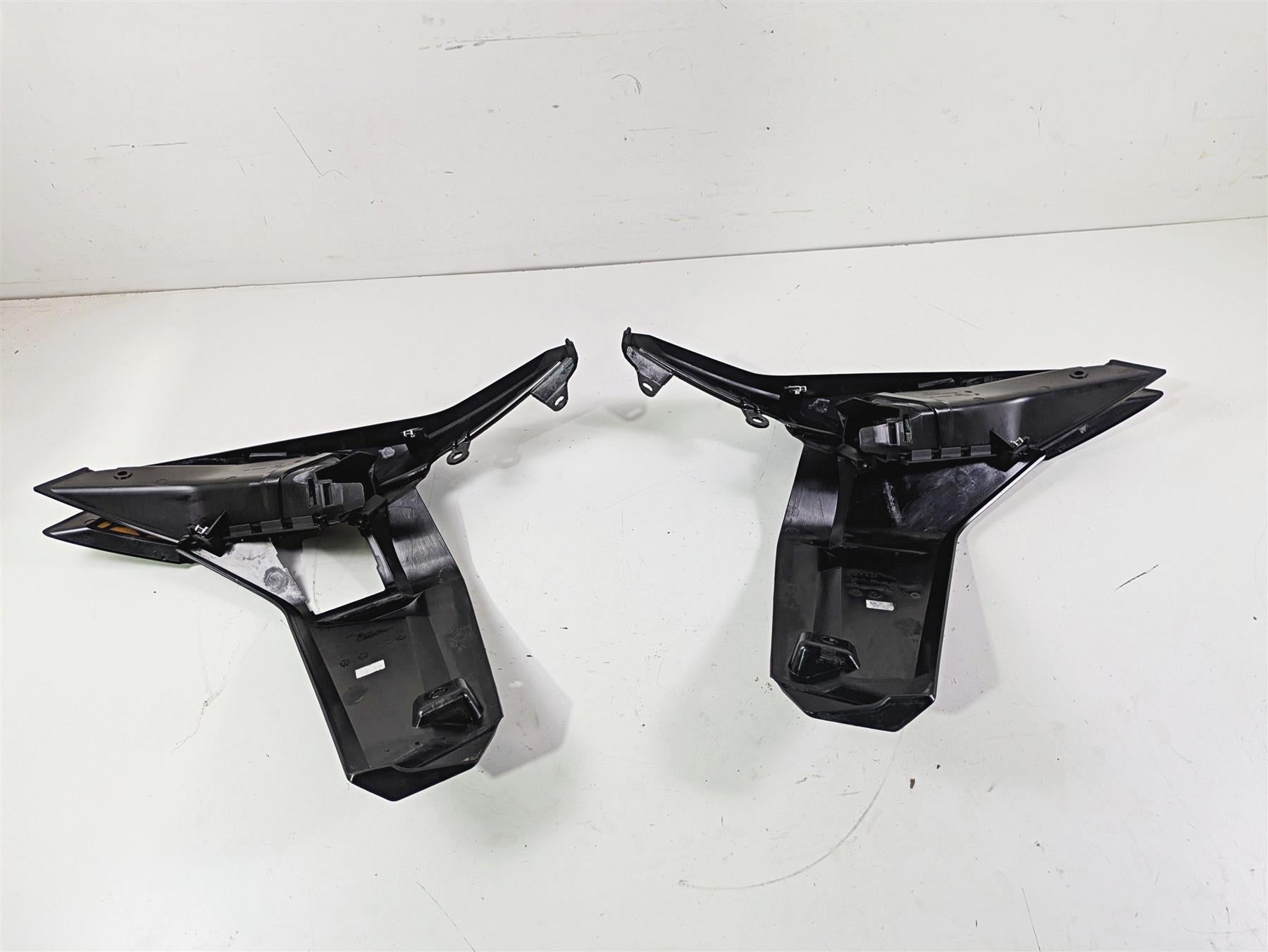 2018 KTM 1290 Super Adv S Front Side Air Intake Fairing Set 60708102000 {{ shop.shopifyCountryName }} - Mototech271