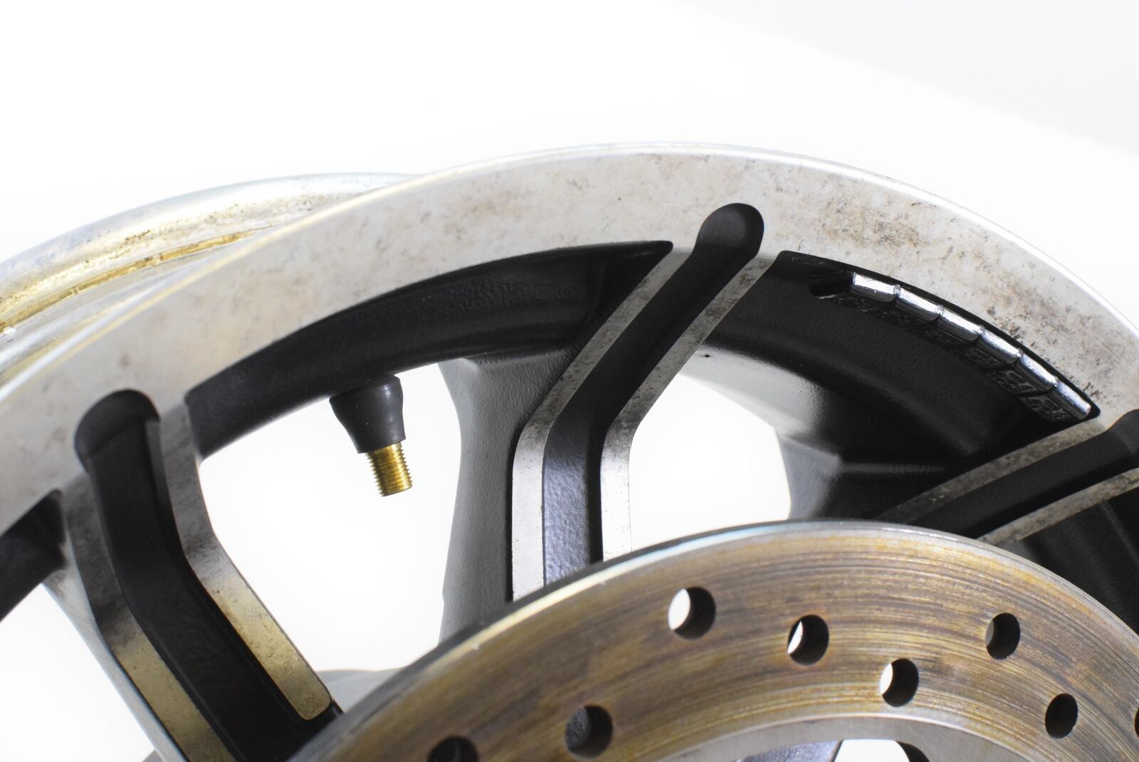 2016 Harley Touring FLHTCU Electra Glide Rear Straight 16x5 Rim Wheel 40900026 {{ shop.shopifyCountryName }} - Mototech271