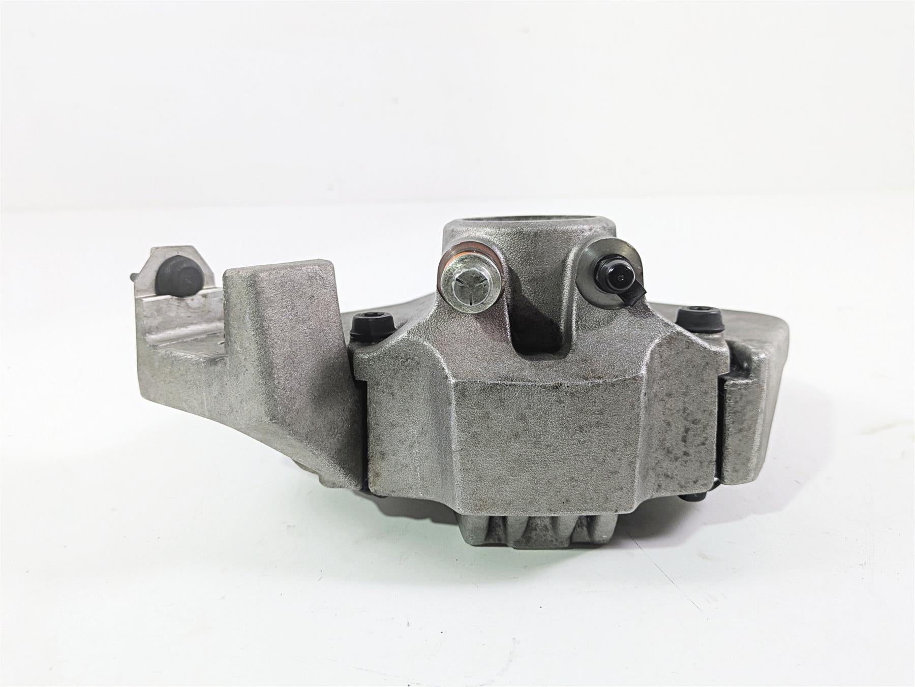 1999 Harley Touring FLHTCUI E-Glide Rear Brake Caliper & Bracket 44050-87 {{ shop.shopifyCountryName }} - Mototech271