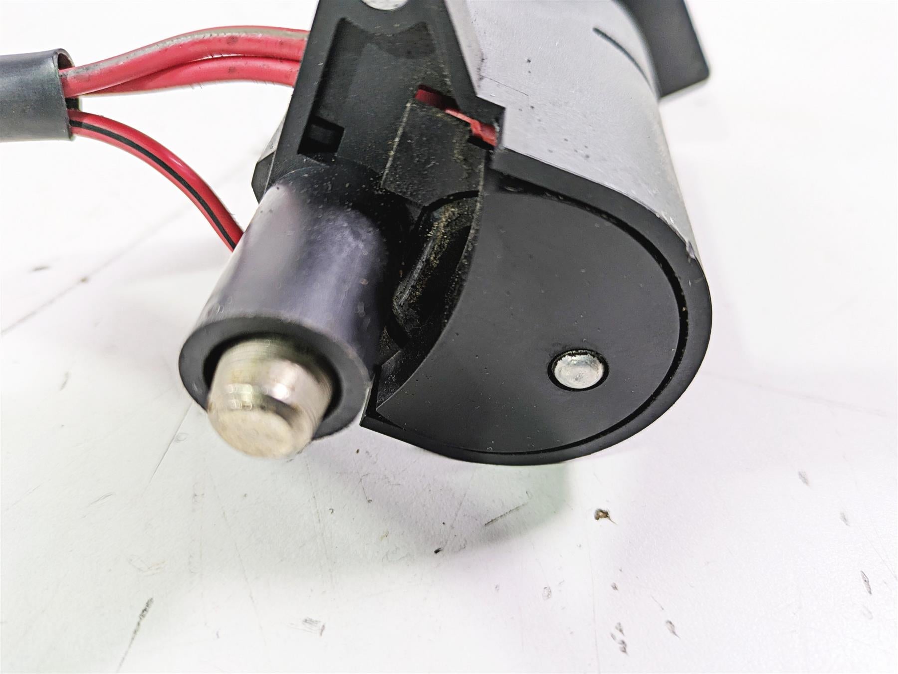 2003 Harley Touring FLHTCUI E-Glide 100th Ignition Switch & Knob VIN 71640-99 {{ shop.shopifyCountryName }} - Mototech271