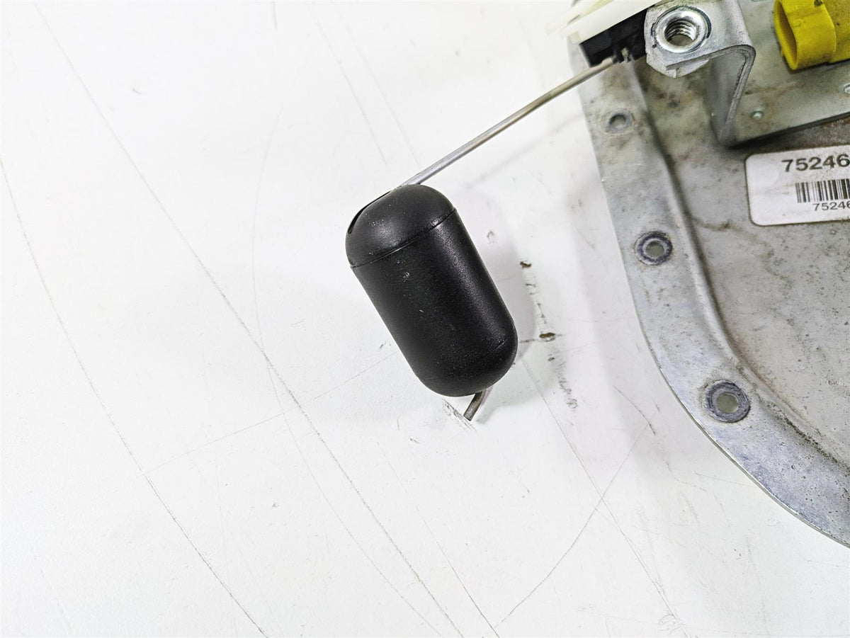 2015 Harley FXDL Dyna Low Rider Fuel Gas Petrol Pump & Sending Unit 75246-04A {{ shop.shopifyCountryName }} - Mototech271