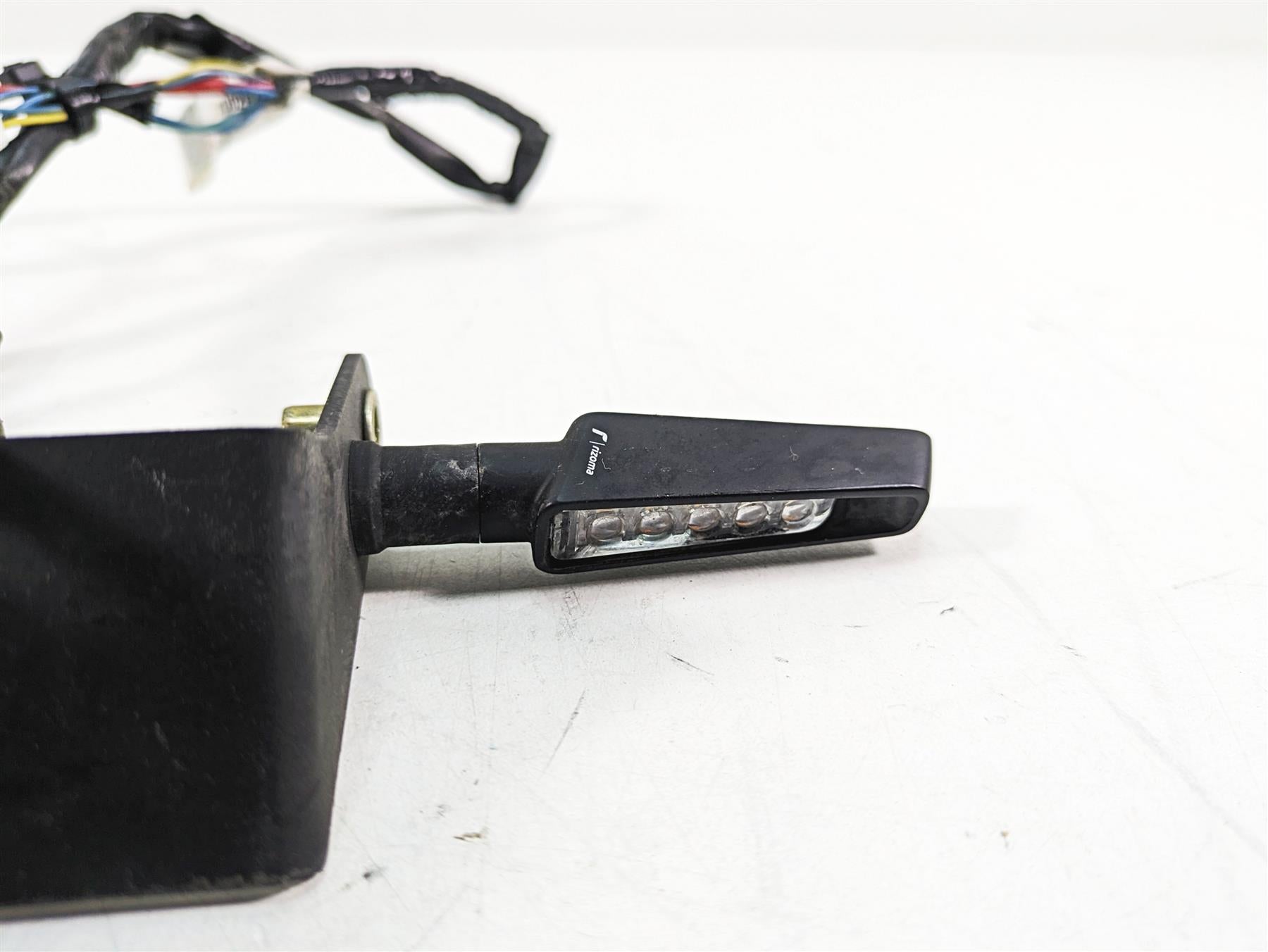2021 Aprilia RS660 Fender Eliminator Plate Holder + Rizoma Blinker Set FR130B {{ shop.shopifyCountryName }} - Mototech271
