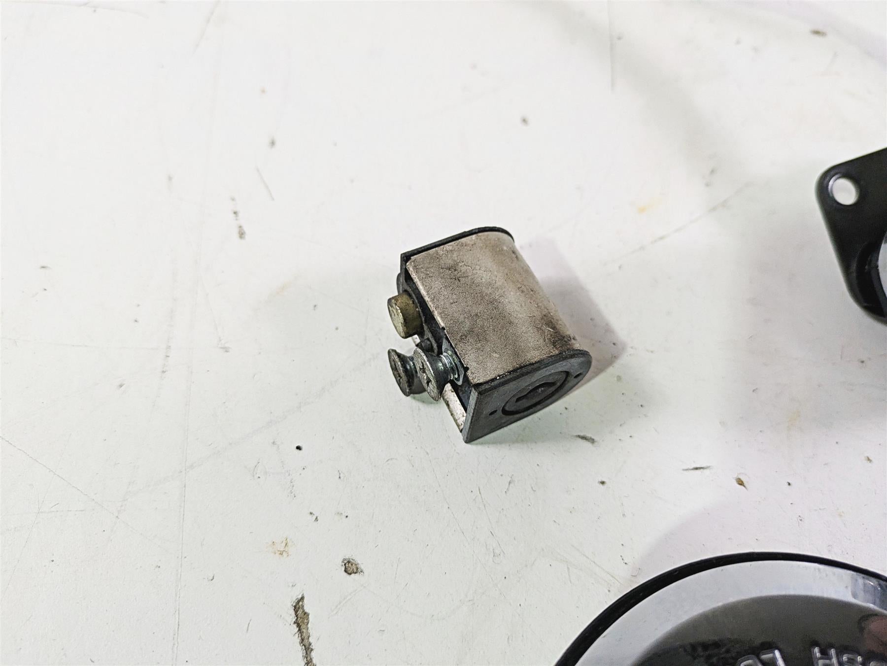 2002 Honda V-Twin VTX1800 C Ignition Switch Key Lock Set 35100-MCH-000 {{ shop.shopifyCountryName }} - Mototech271
