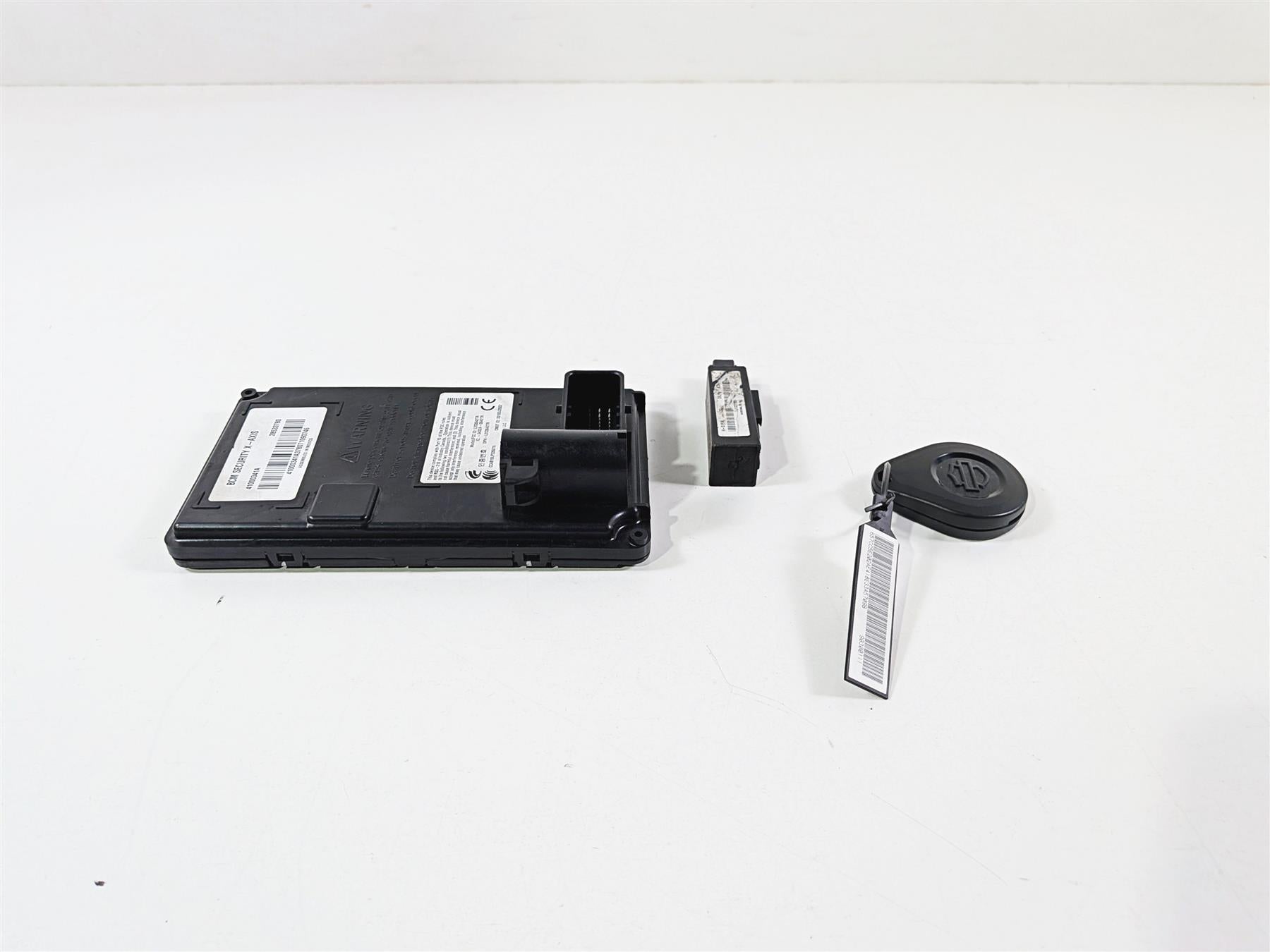 2017 Harley Touring FLHXS Street Glide Bcm Control Module Fob Antenna X-Axis 41000341A {{ shop.shopifyCountryName }} - Mototech271