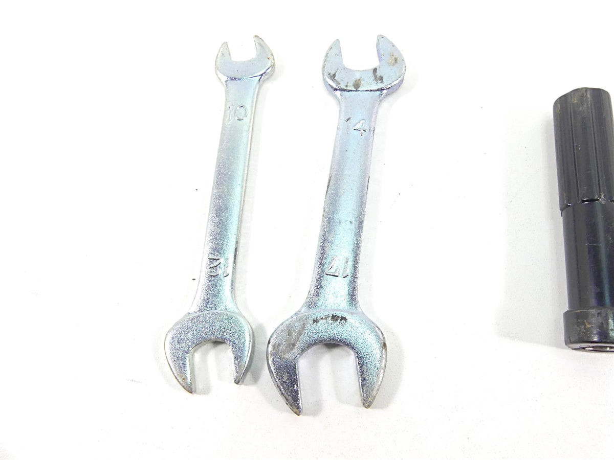 2002 Honda VTX1800 R Oem Stock Tool Kit Set Bag 89010-MCV-000 {{ shop.shopifyCountryName }} - Mototech271