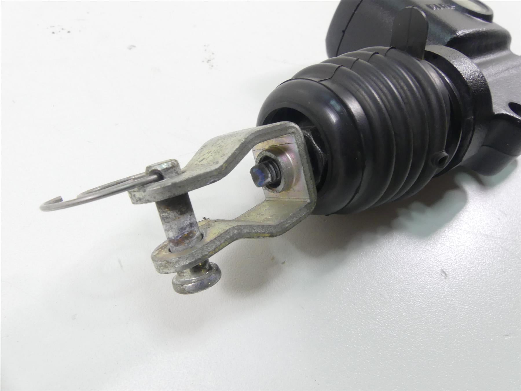 2020 Harley Softail FXBB Street Bob Rear Brake Master Cylinder 5/8" 41700460 {{ shop.shopifyCountryName }} - Mototech271