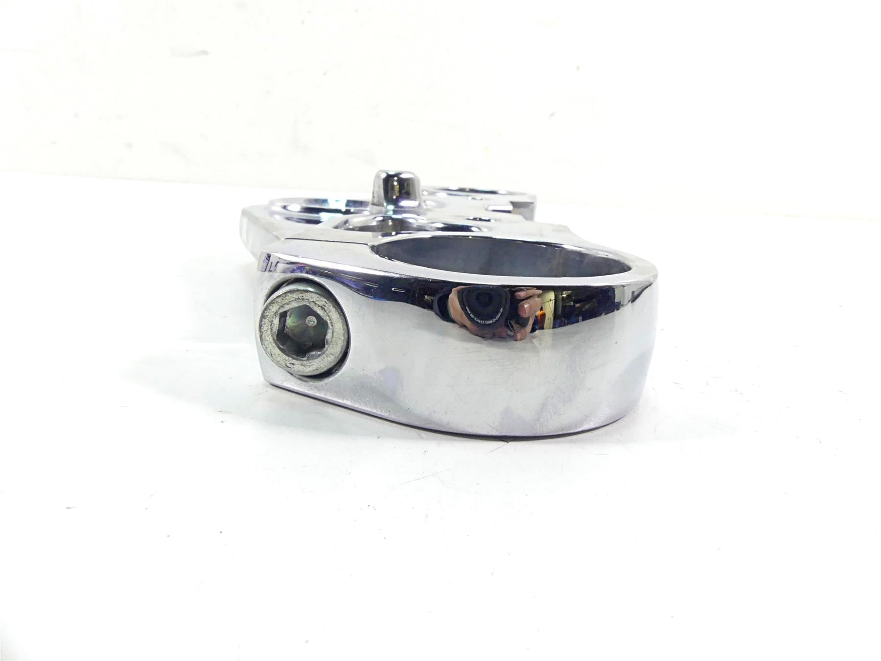 2005 Harley VRSCSE CVO V-Rod Chrome Upper Triple Tree Clamp 49mm 46773-02 {{ shop.shopifyCountryName }} - Mototech271