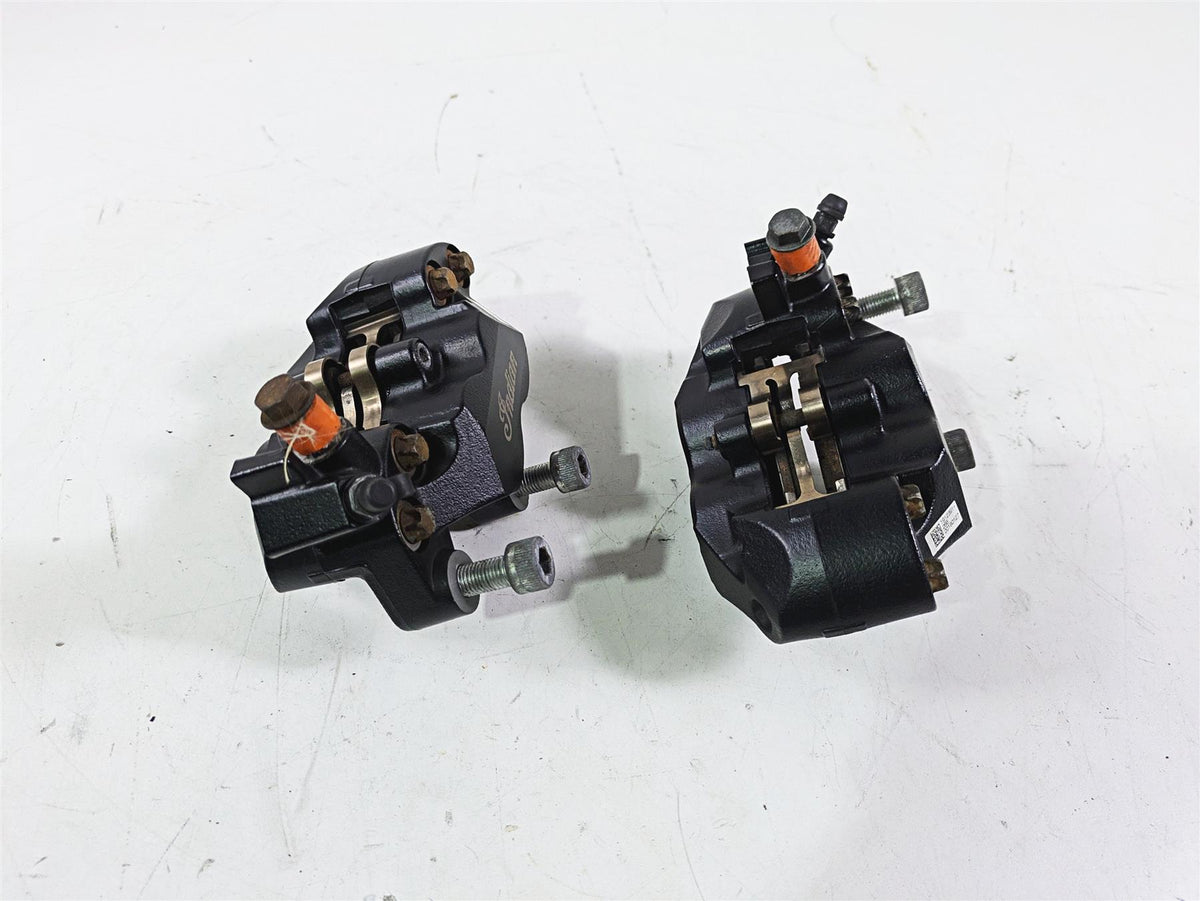 2018 Indian Chieftain Limited Front Brake Caliper Set 1912390 1912391 {{ shop.shopifyCountryName }} - Mototech271