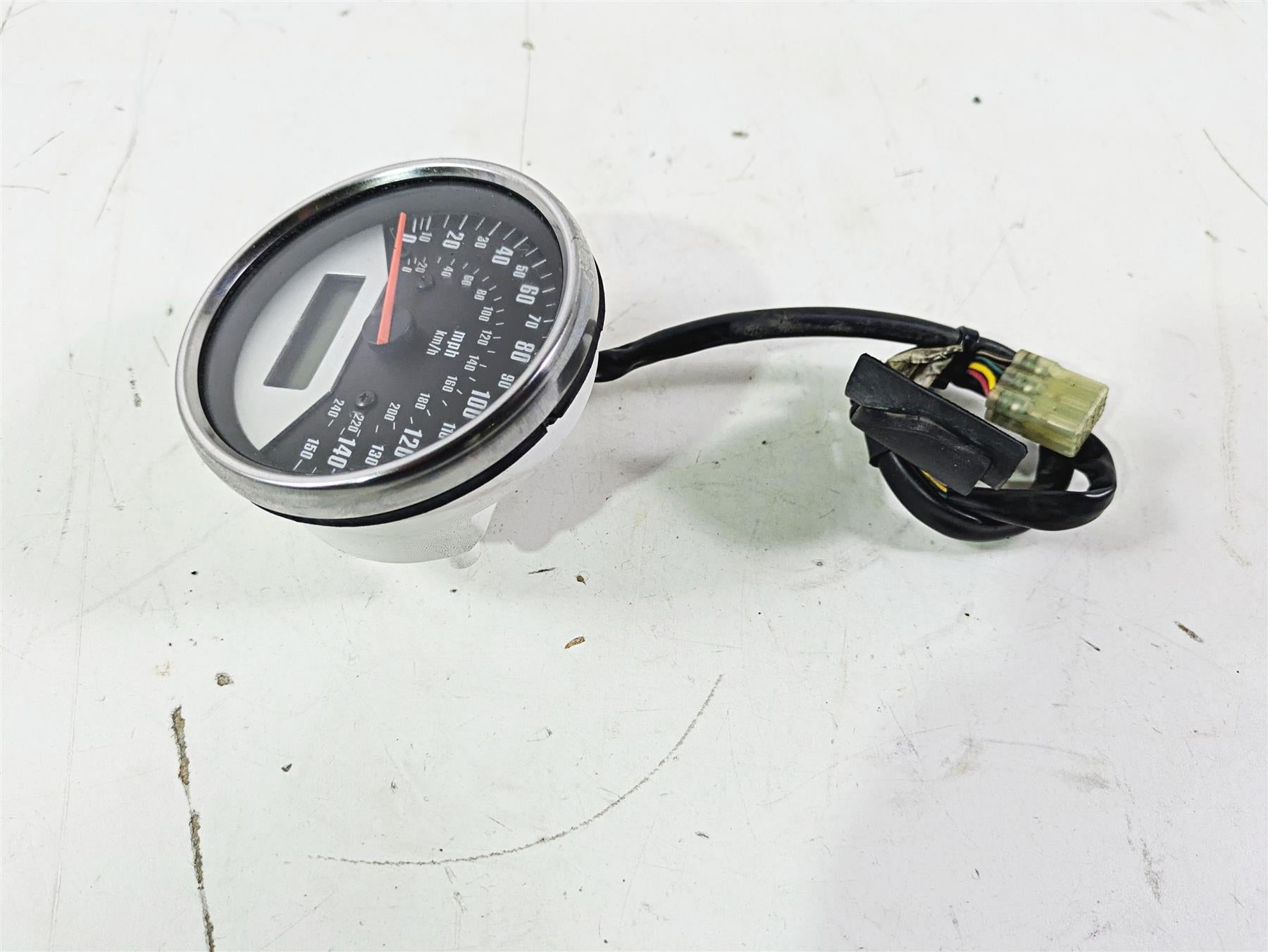 2002 Honda V-Twin VTX1800 C Gauges Speedometer Instrument - 15k 37200-MCH-673 {{ shop.shopifyCountryName }} - Mototech271