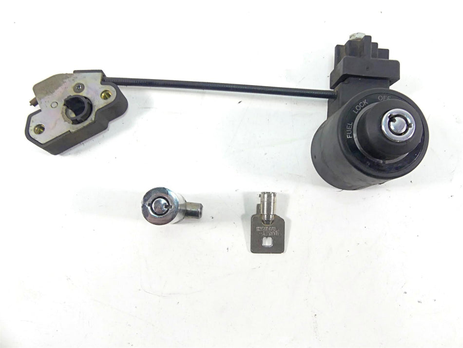 2005 Harley VRSCSE CVO V-Rod Ignition Switch Key Lock Set 71403-01 {{ shop.shopifyCountryName }} - Mototech271
