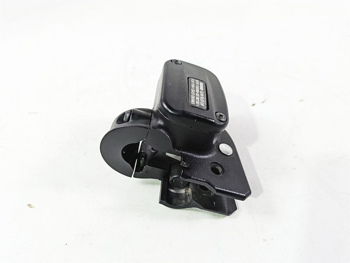 2018 Harley FXBR Softail Breakout Front Brake Master Cylinder 1/2" 41700233 {{ shop.shopifyCountryName }} - Mototech271