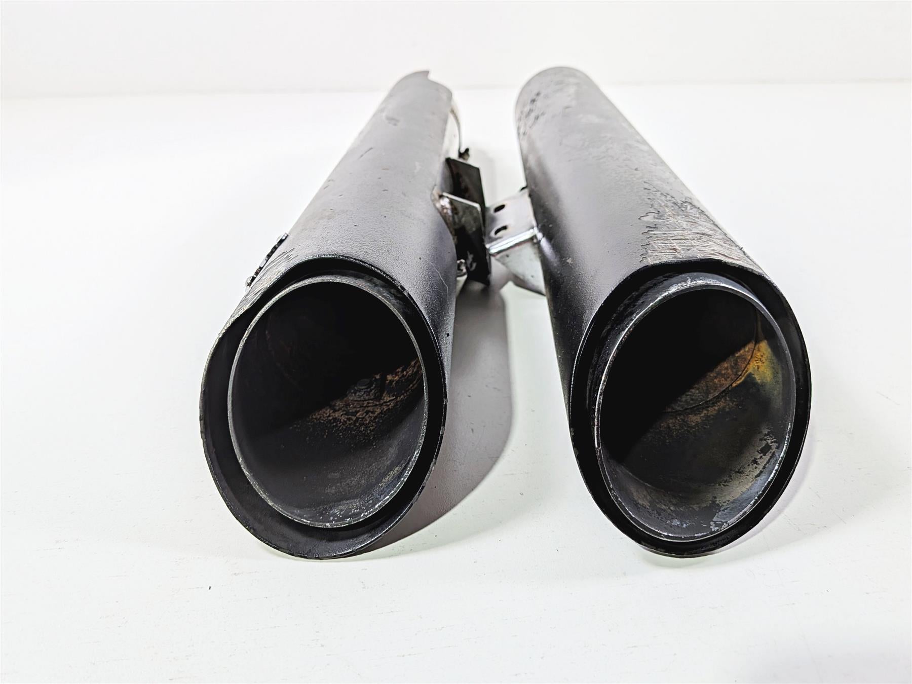 2022 Harley Softail FXLRST Low Rider Vance Hines Slash Cut Slip On Exhaust 1923 {{ shop.shopifyCountryName }} - Mototech271