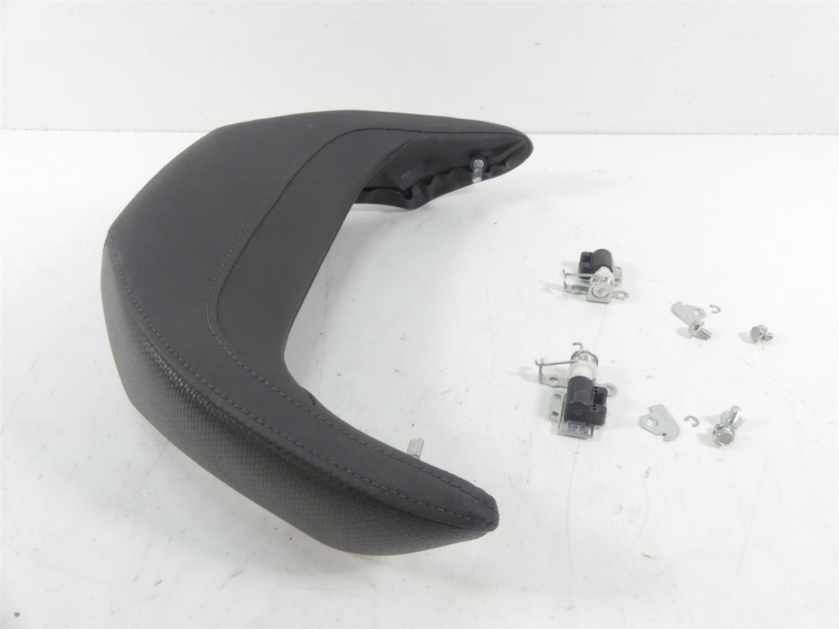2013 Yamaha VMX17 V-Max 1700 Mid Saddle Seat Backrest Section 2S3-24790-10-00 {{ shop.shopifyCountryName }} - Mototech271